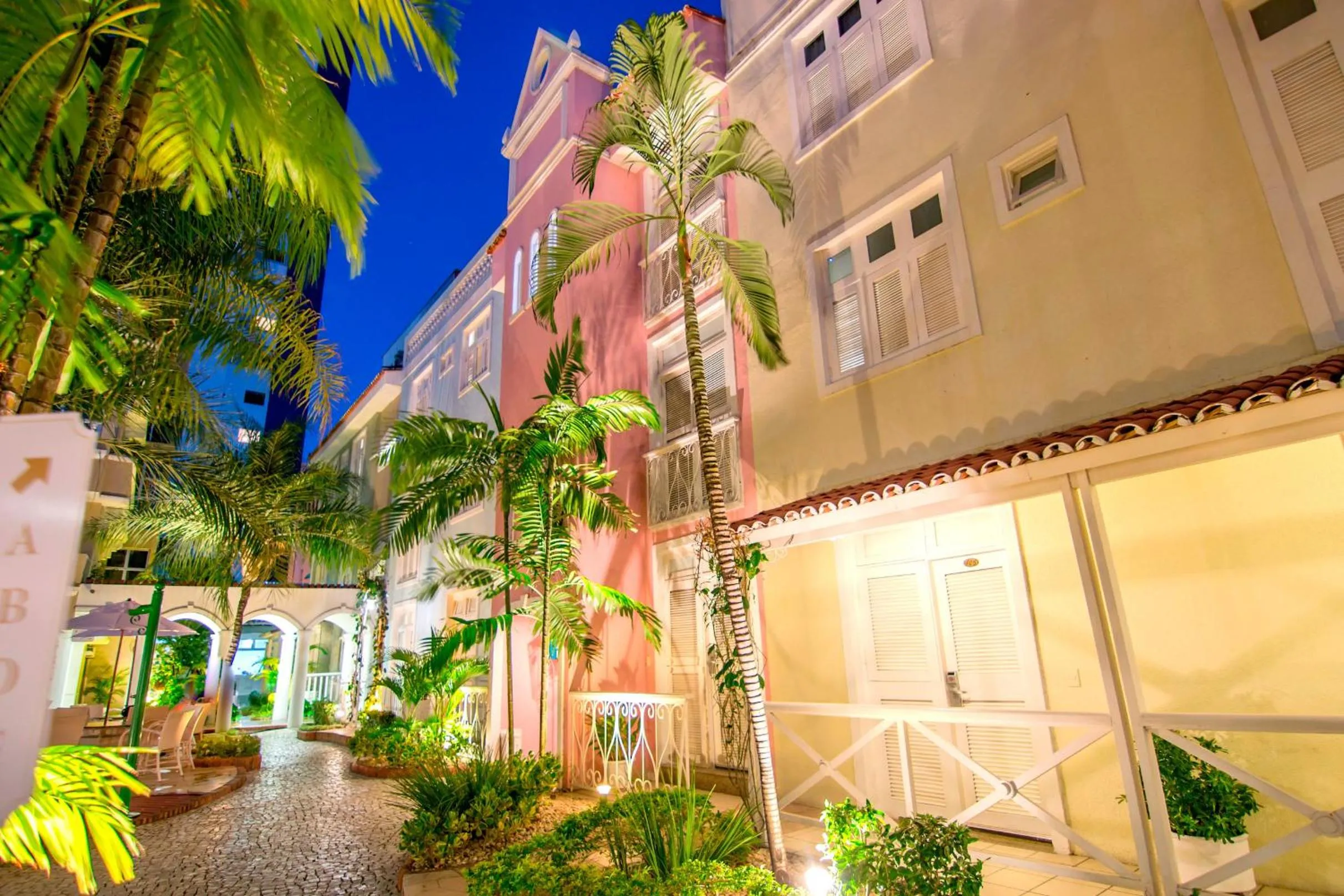 Property building in Hotel Villa Mayor Charme