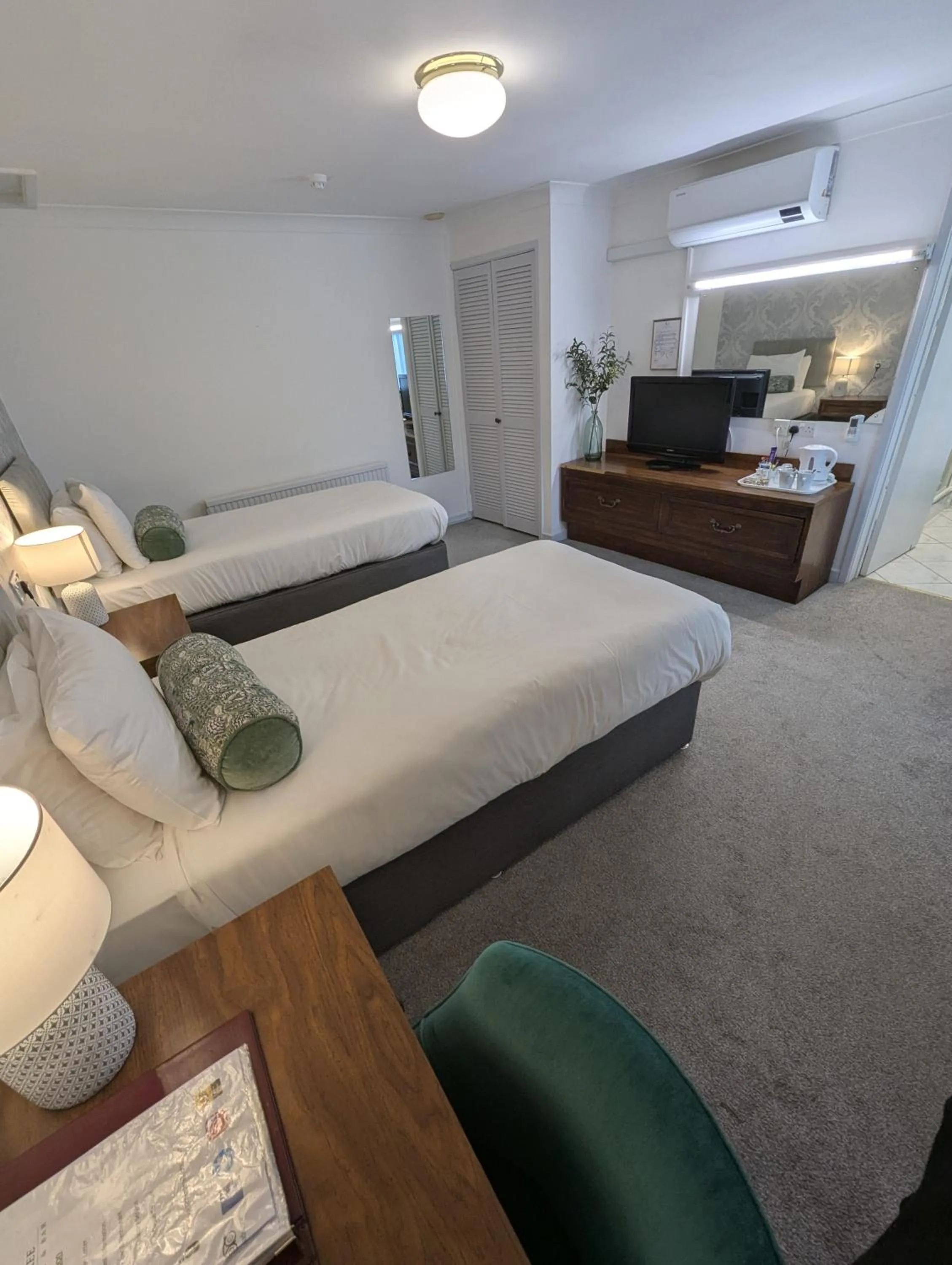 Bed in The Walnut Tree Hotel