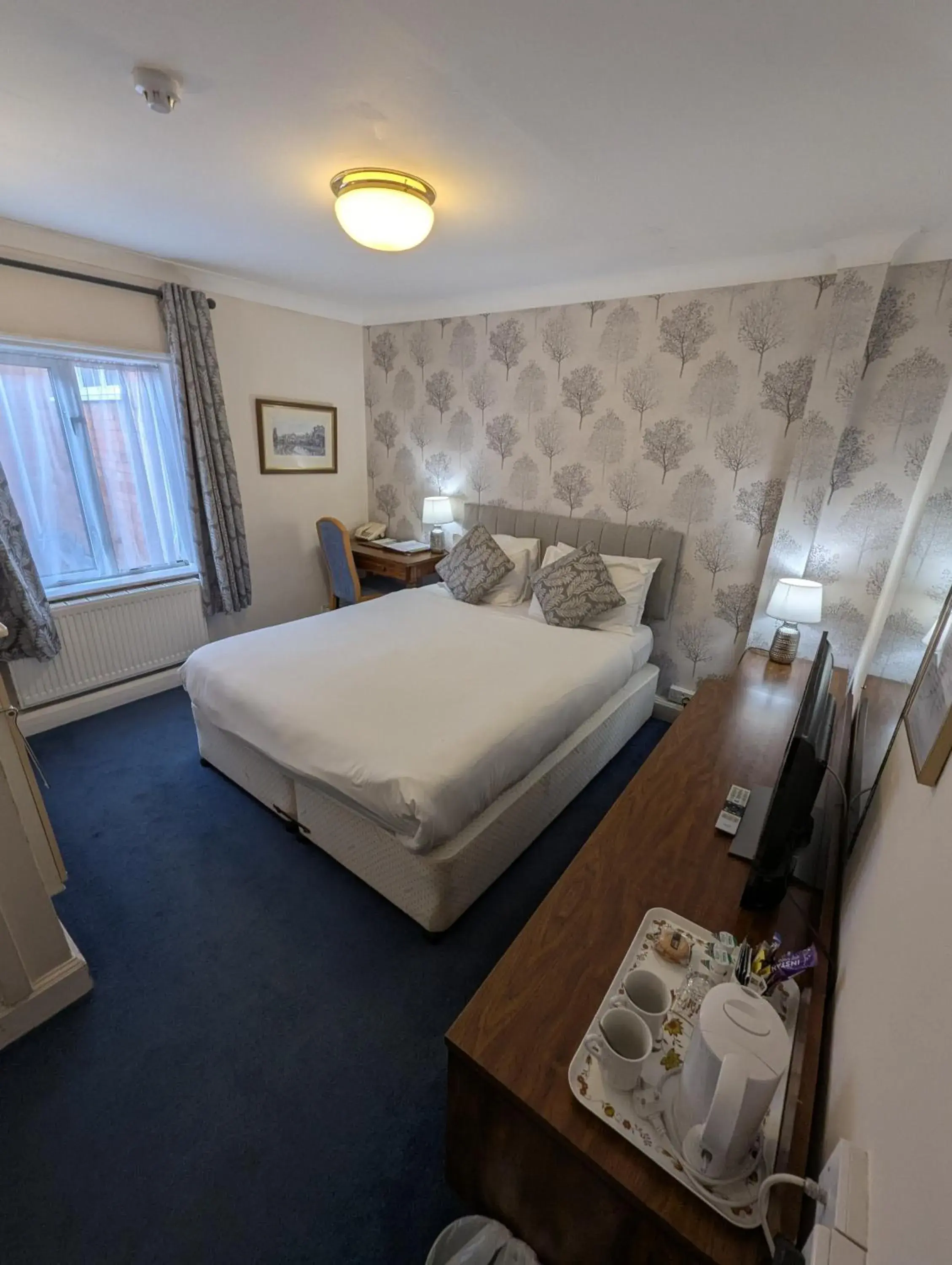 Family Room in The Walnut Tree Hotel Family Room in The Walnut Tree Hotel