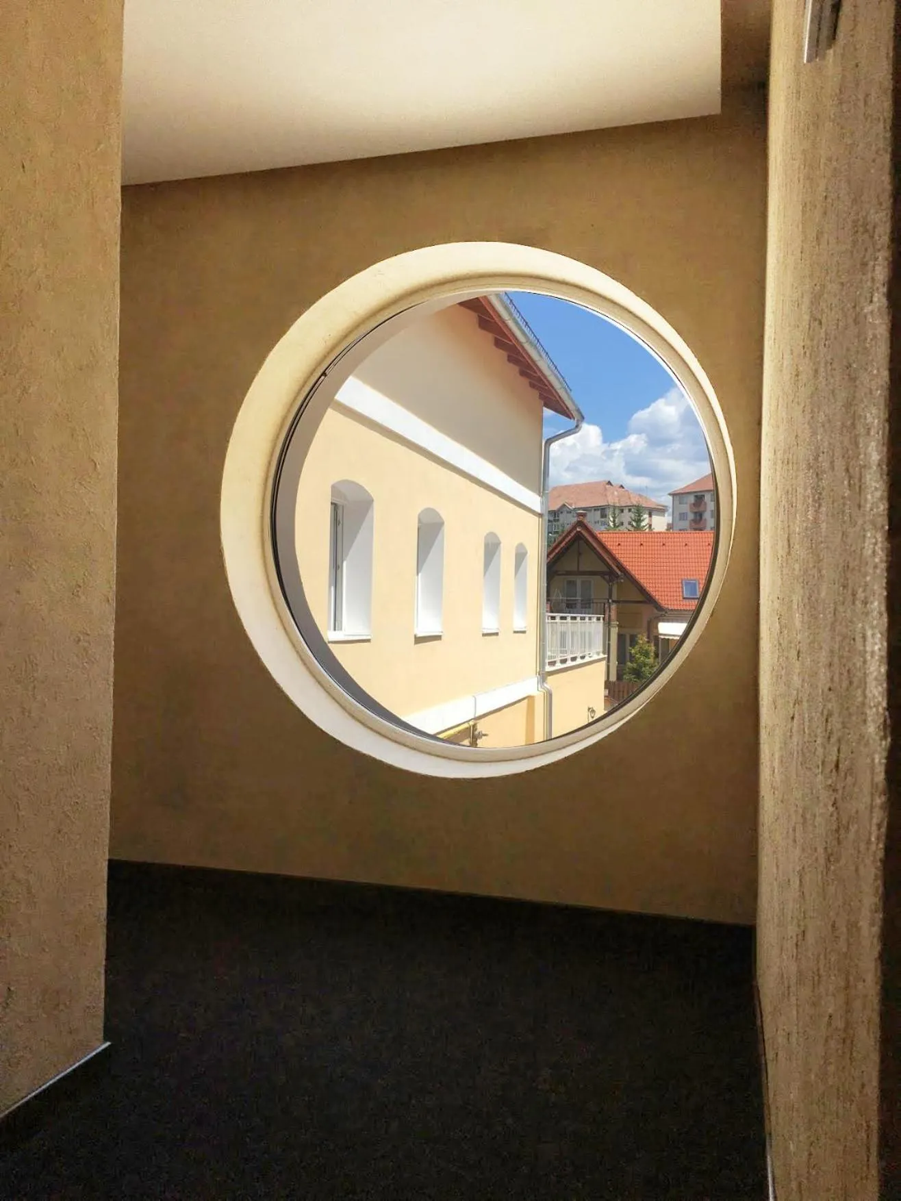 Facade/entrance in Csiki Hotel