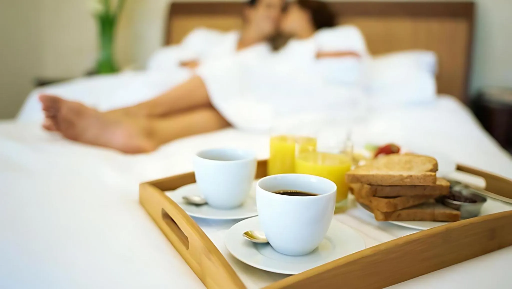 Continental breakfast, Bed in Csiki Hotel