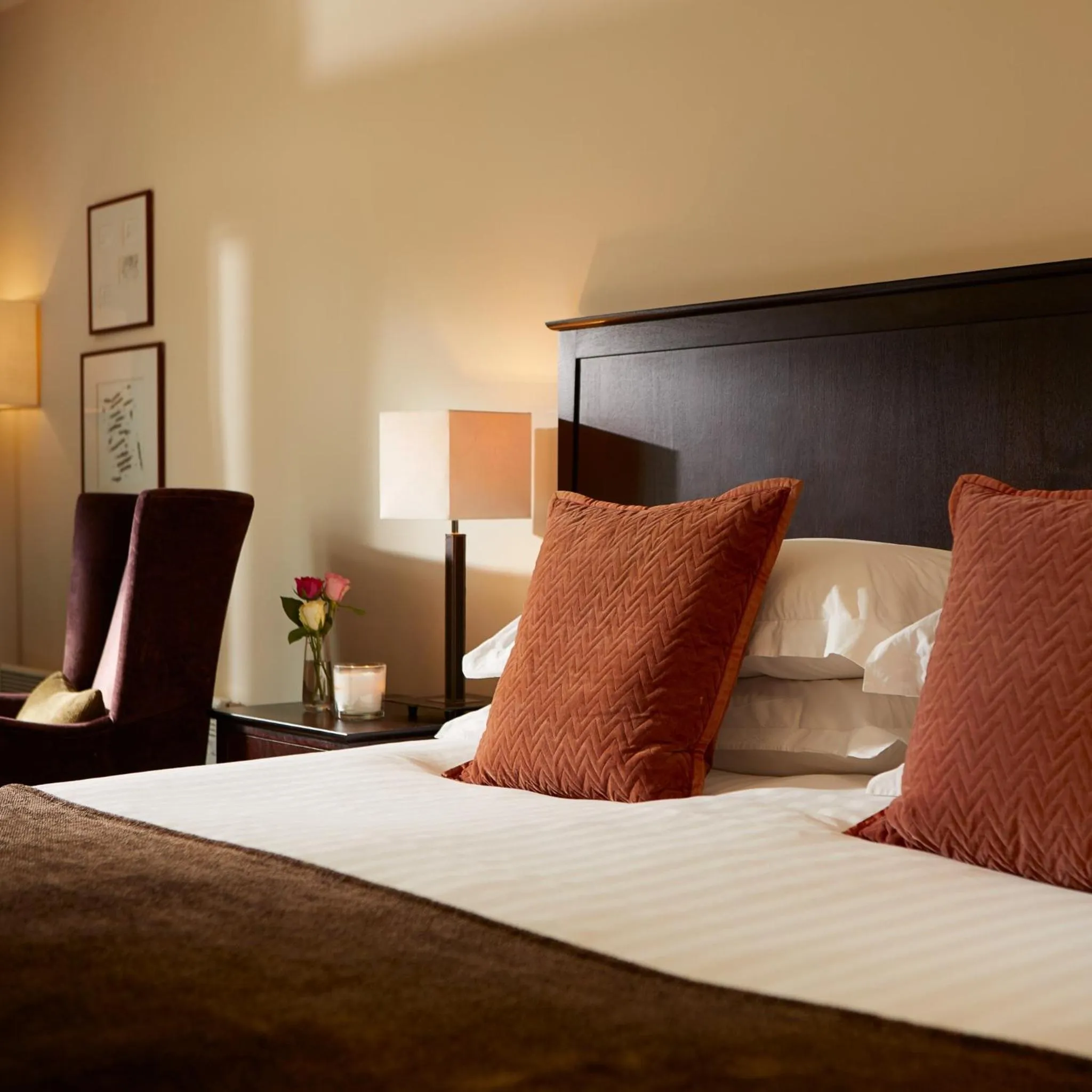 Bedroom, Bed in Macdonald Hill Valley Hotel, Spa & Golf Resort