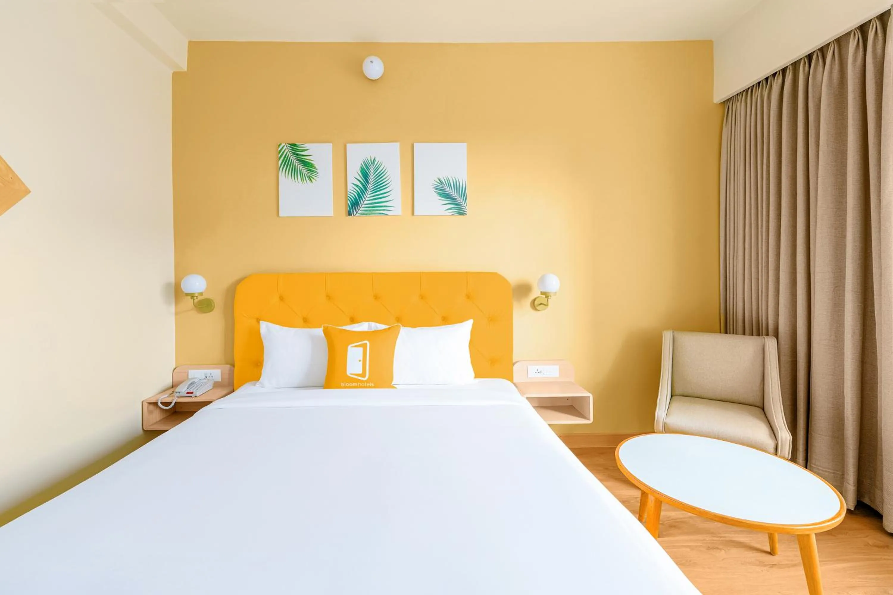 Bedroom, Bed in Bloom Hotel - Katra