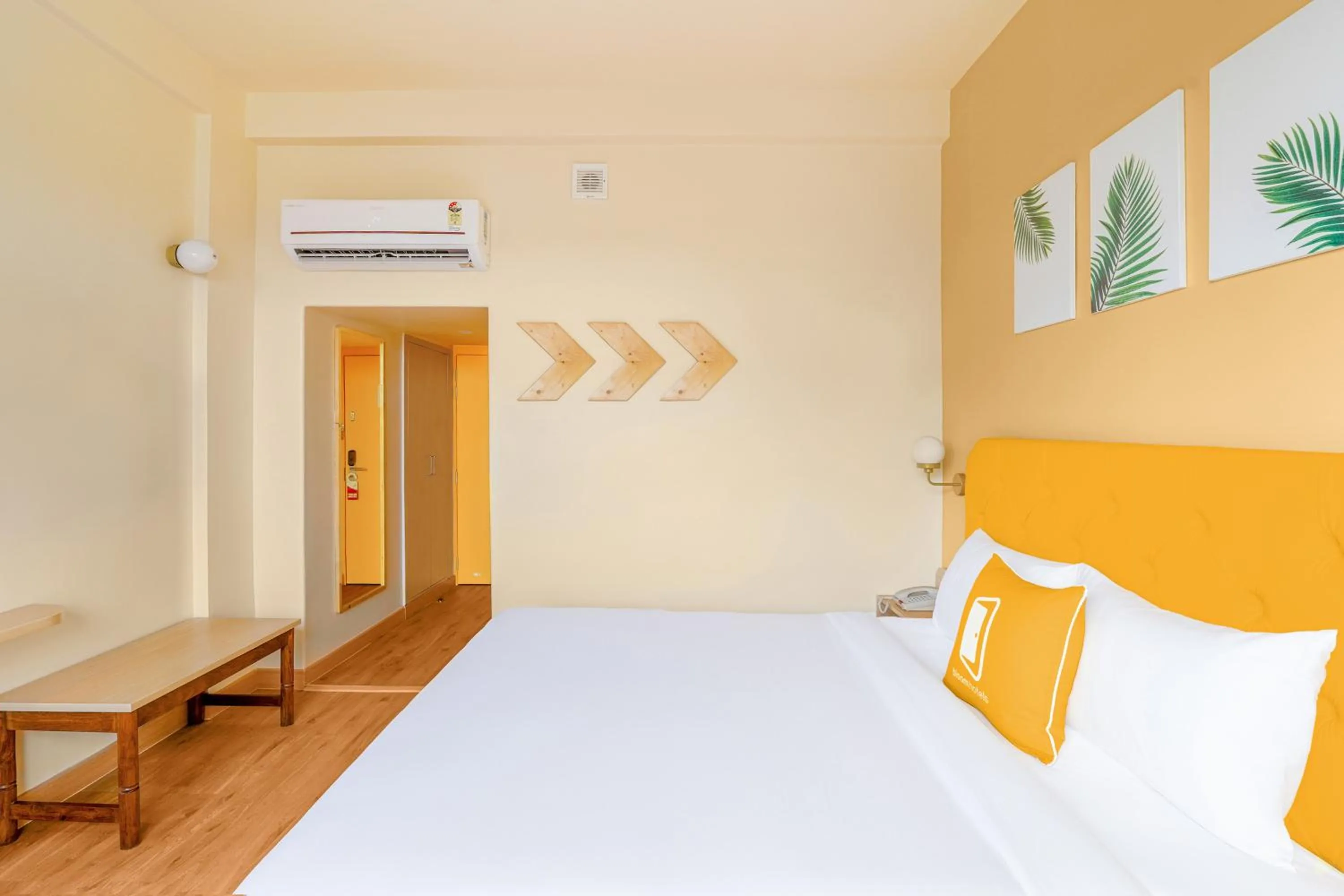 Bedroom, Bed in Bloom Hotel - Katra