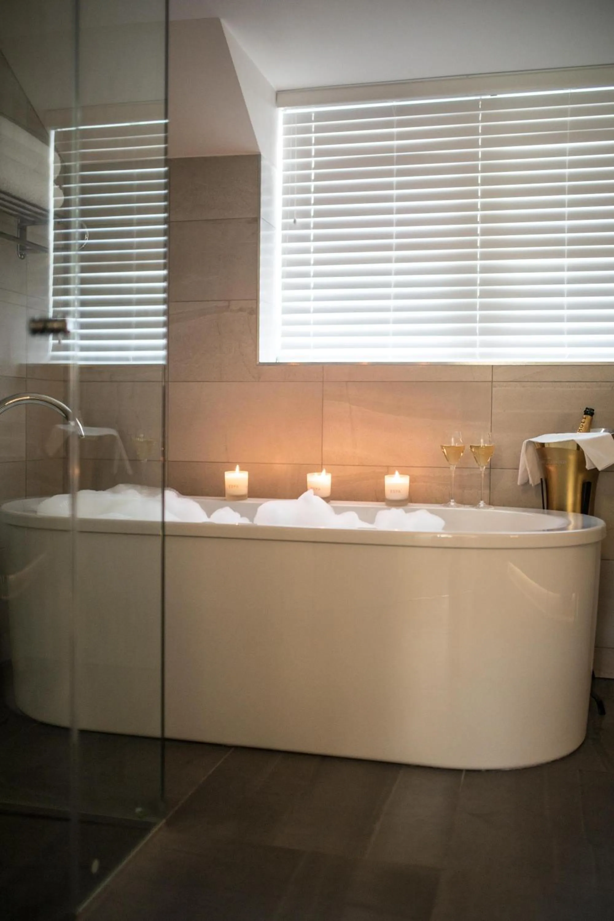 Bathroom in Bedford Lodge Hotel & Spa
