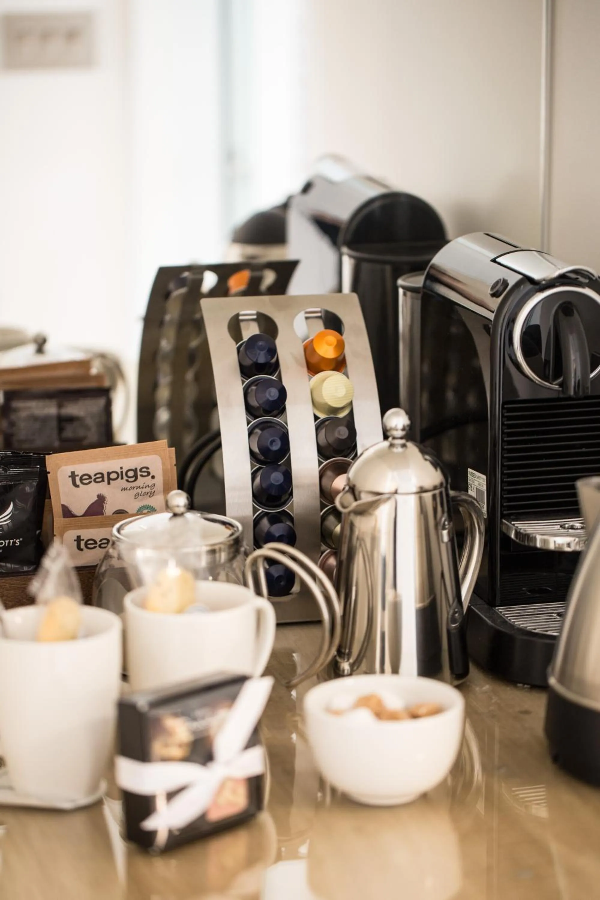 Coffee/tea facilities in Bedford Lodge Hotel & Spa