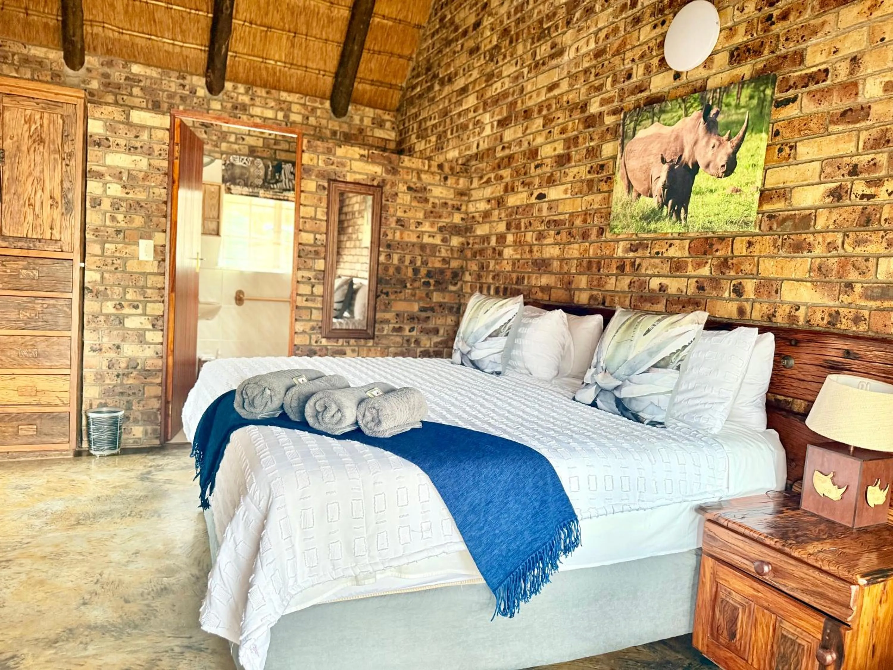 Bed in Zaganaga Kruger Lodge