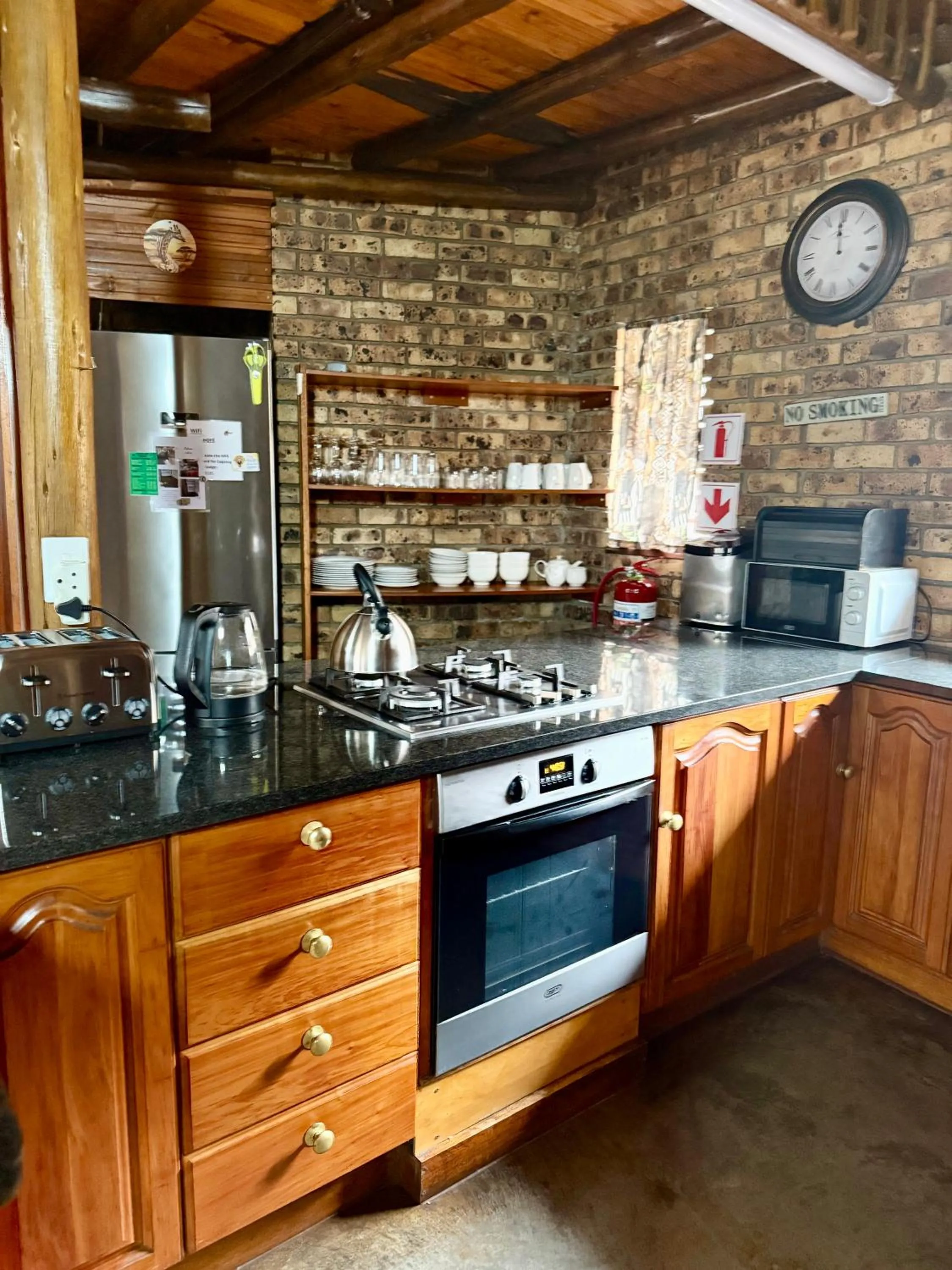 Kitchen or kitchenette in Zaganaga Kruger Lodge