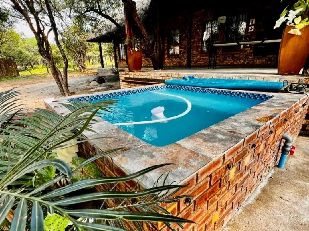 Swimming pool in Zaganaga Kruger Lodge