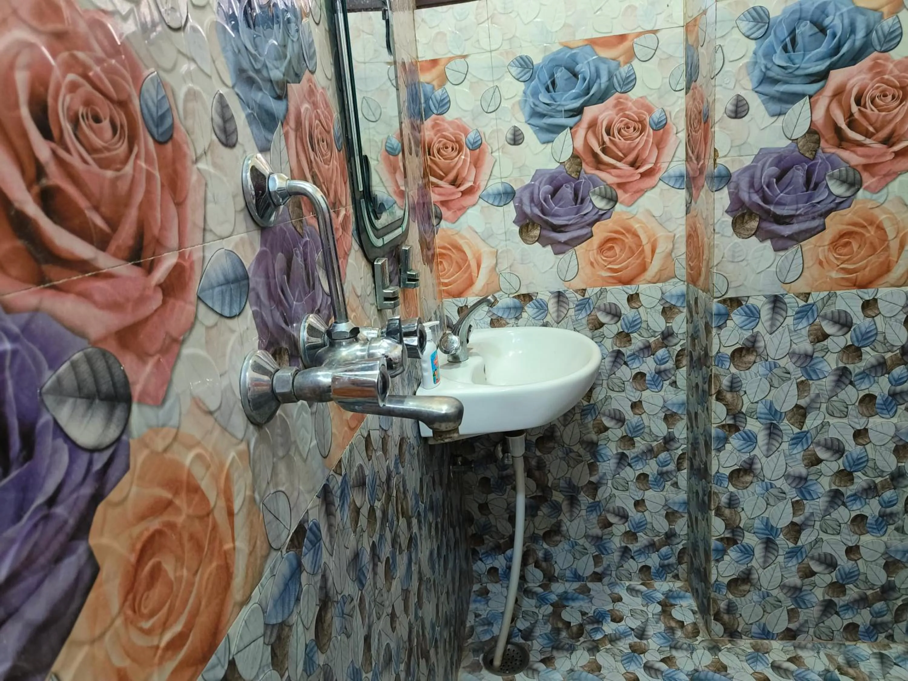 Shower in Hotel HM International