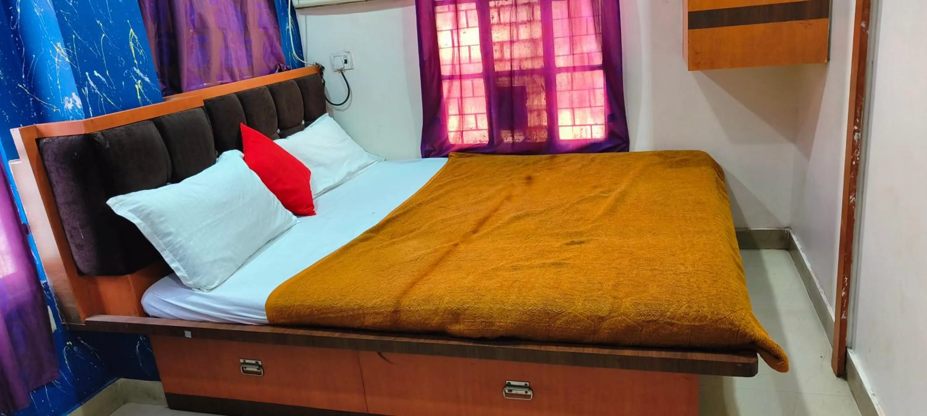 Bed in Hotel HM International