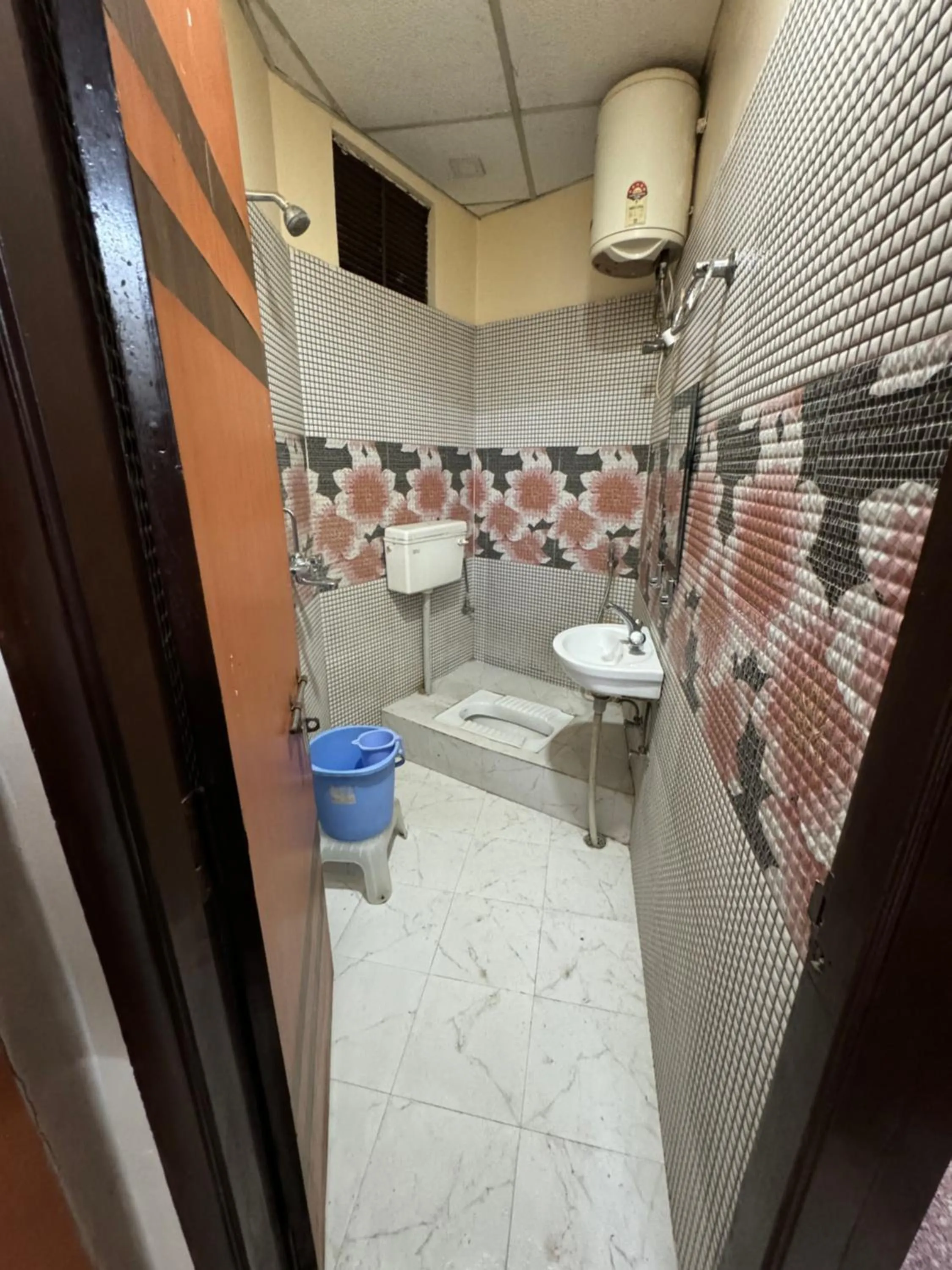 Shower in Hotel HM International