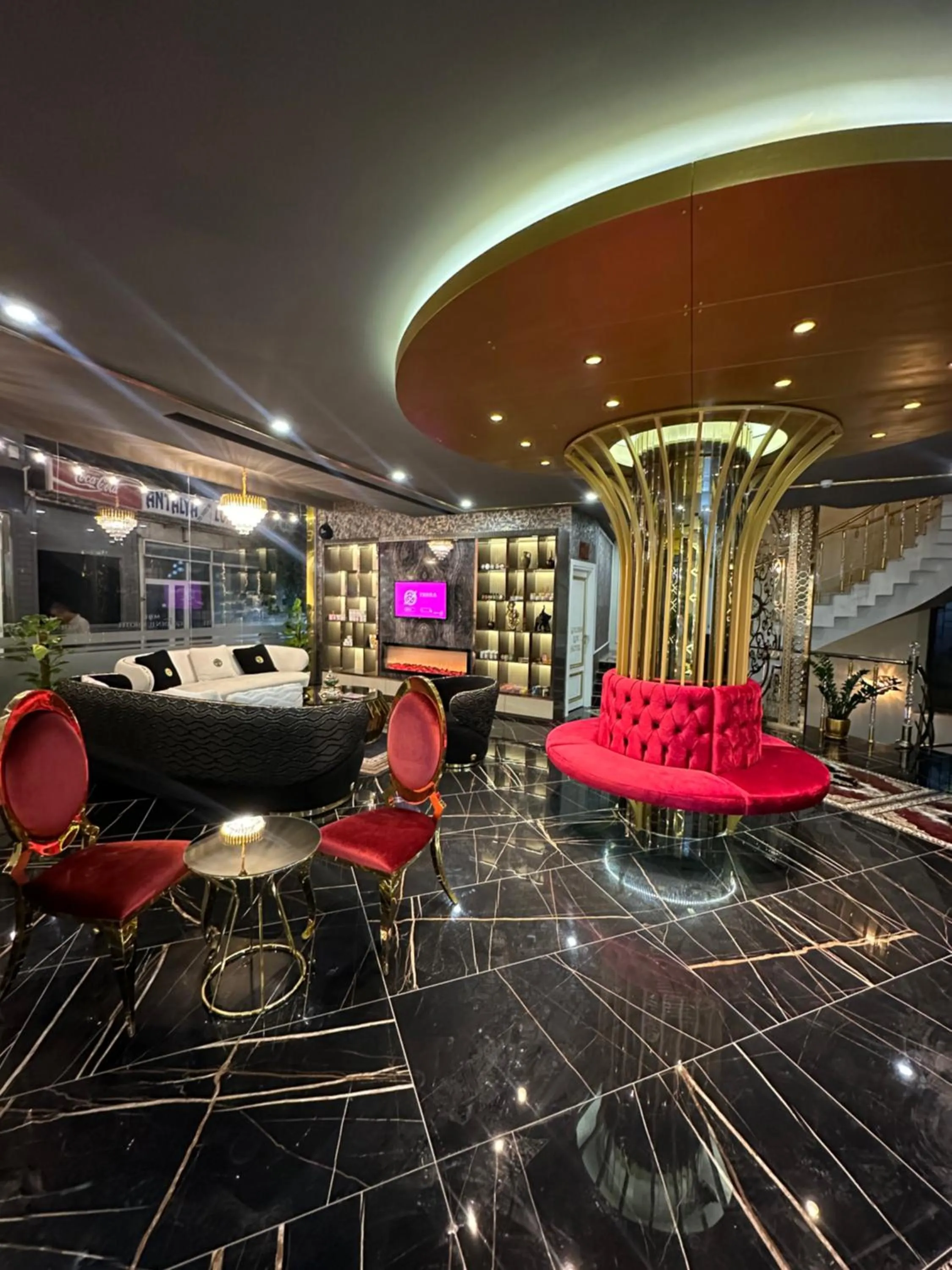 Seating area in Golden Lux Hotel Antalya