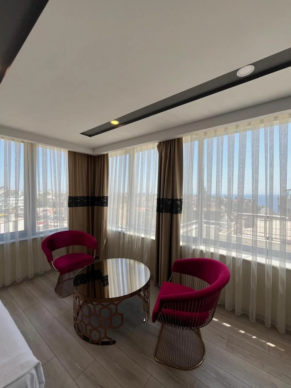 Seating area in Golden Lux Hotel Antalya