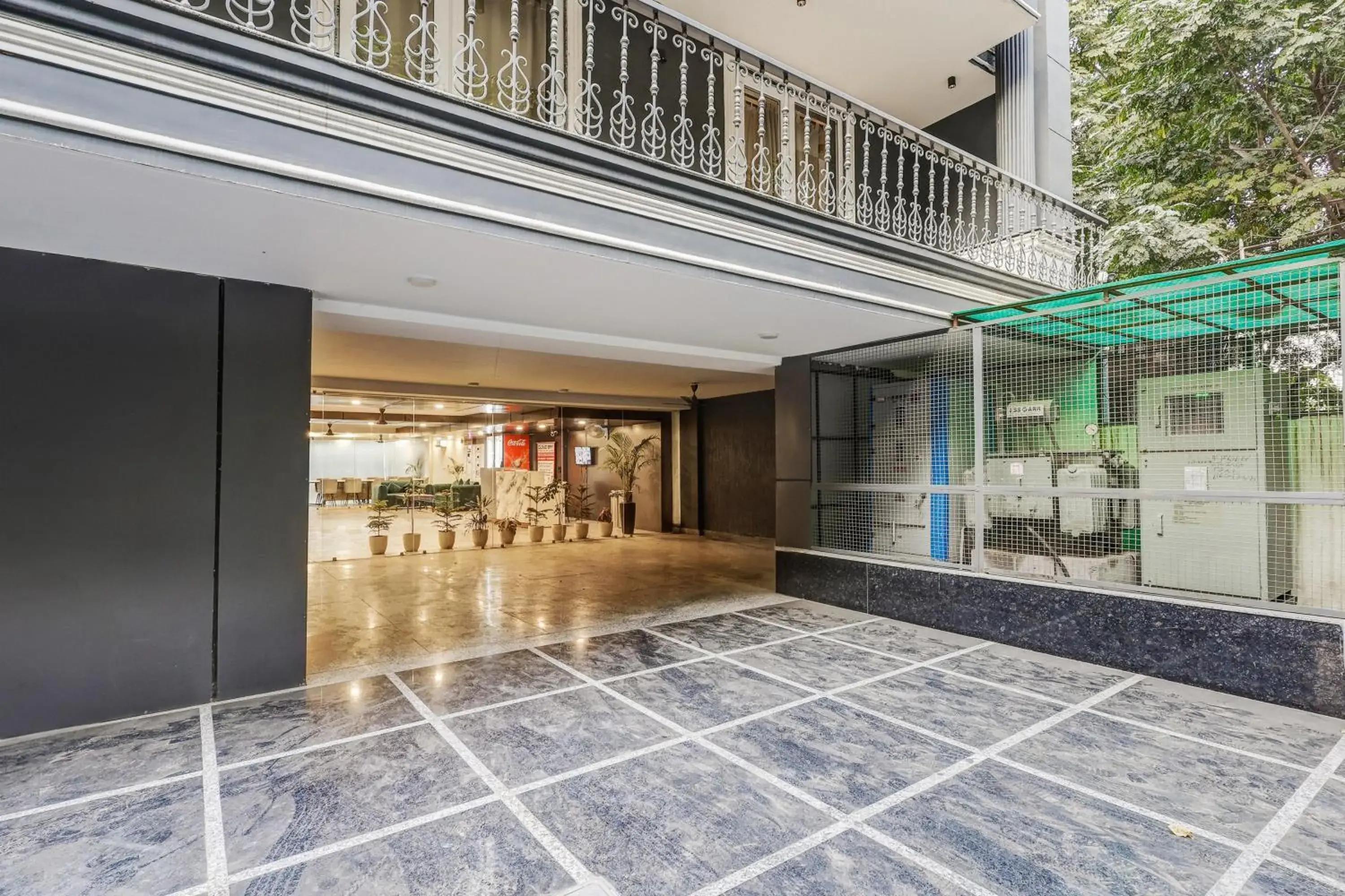 Facade/entrance in Super Townhouse Oak Udyog Vihar Facade/entrance in Super Townhouse Oak Udyog Vihar