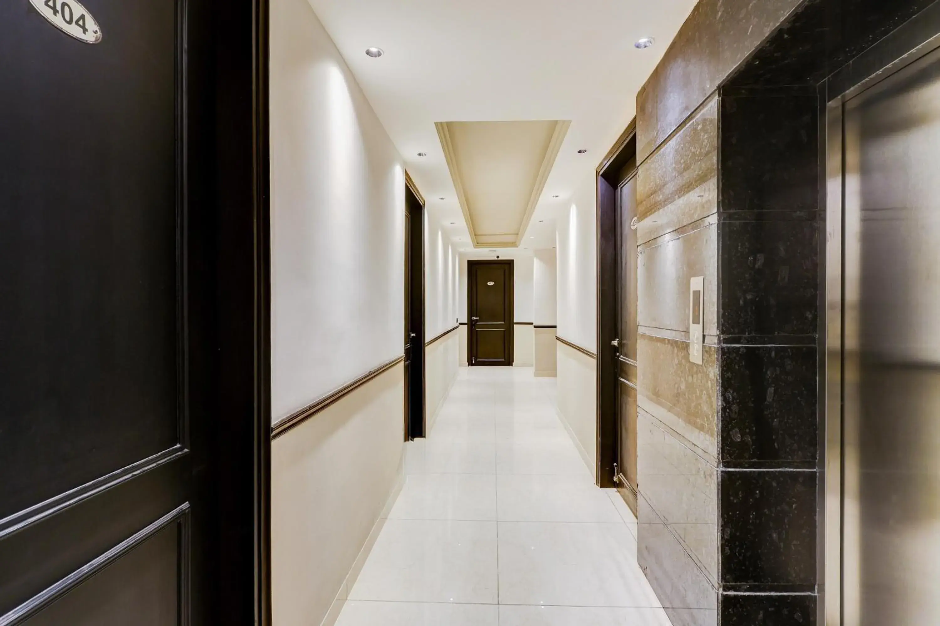 Lobby or reception in Super Townhouse Oak Udyog Vihar Lobby or reception in Super Townhouse Oak Udyog Vihar