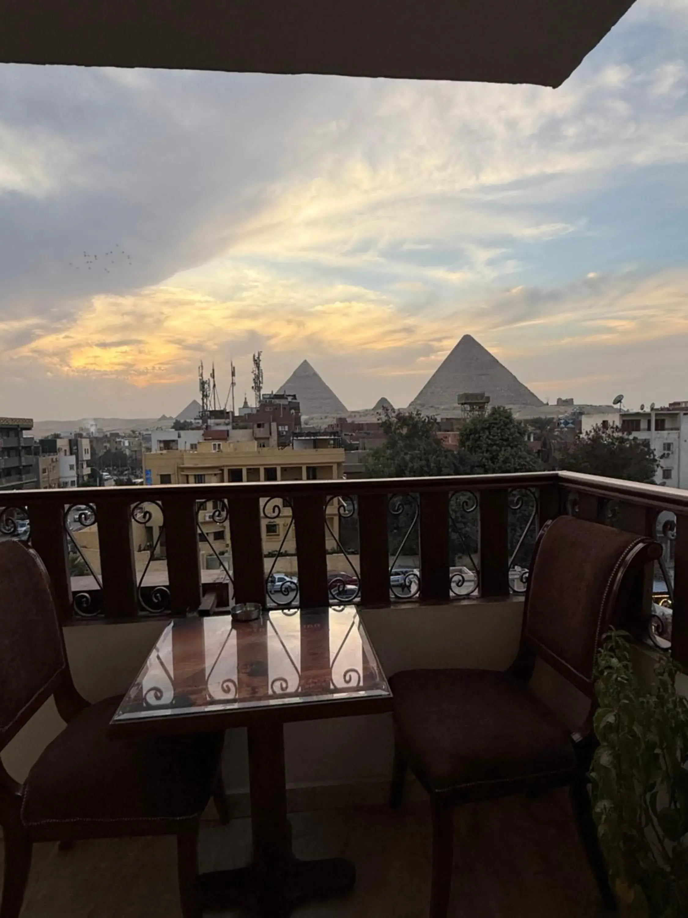 Queen Room with Balcony and Pyramids View in Flower Pyramids Inn Queen Room with Balcony and Pyramids View in Flower Pyramids Inn