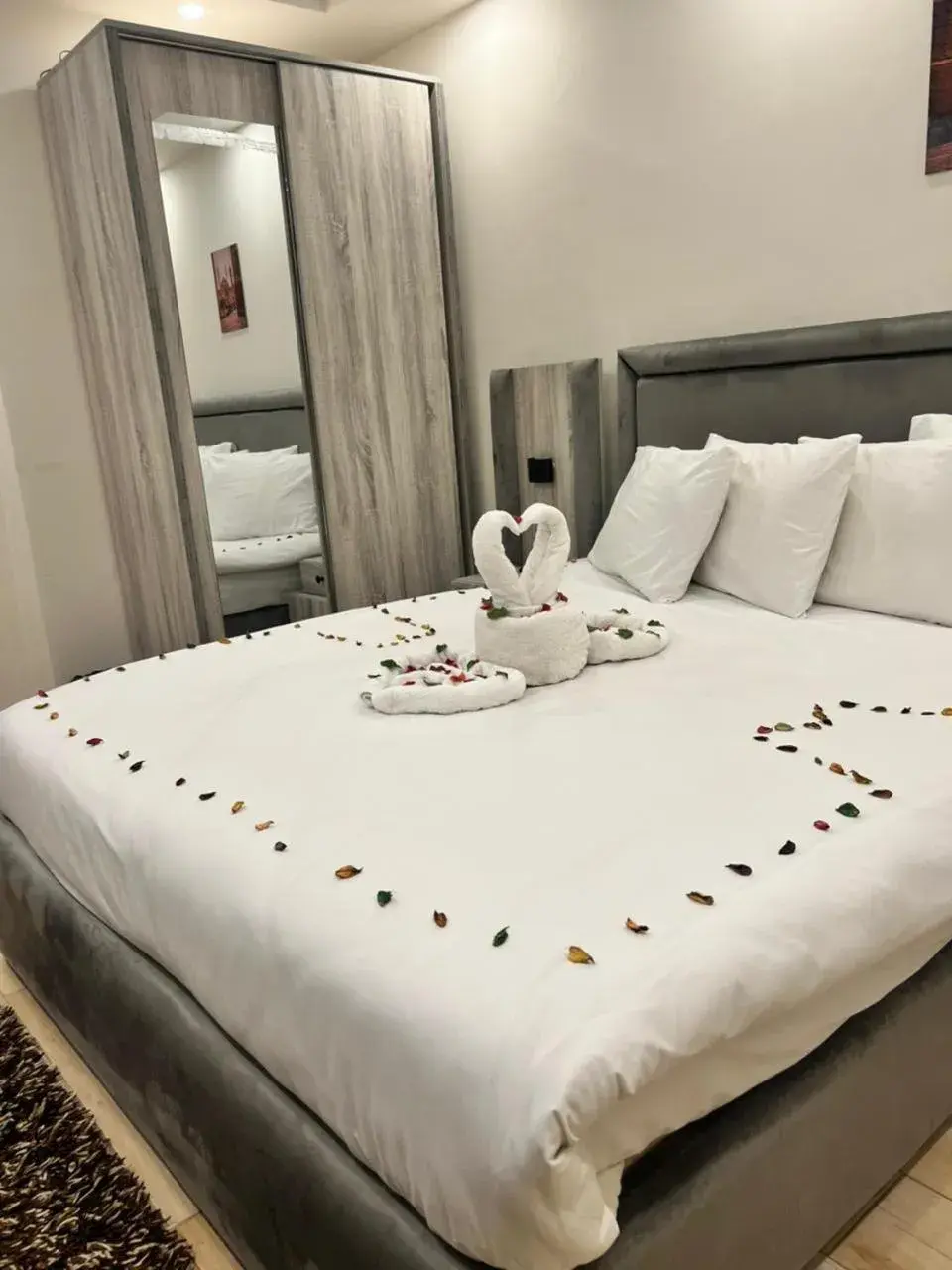 Economy Single Room in Flower Pyramids Inn Economy Single Room in Flower Pyramids Inn