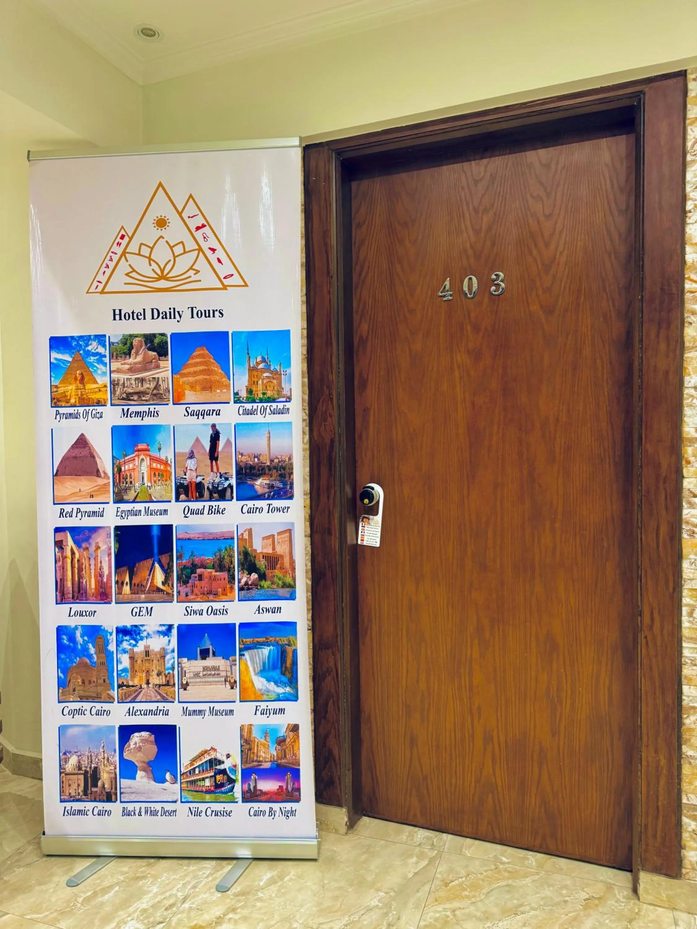 Logo/Certificate/Sign in Flower Pyramids Inn