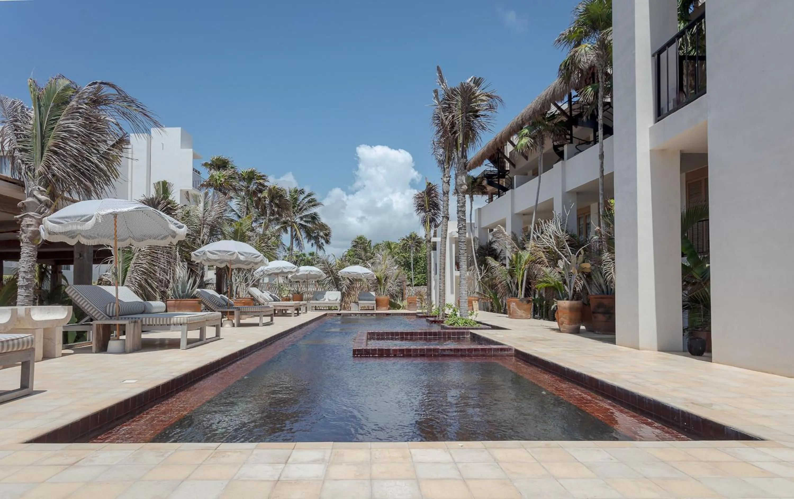 Property building in Suites Panamera