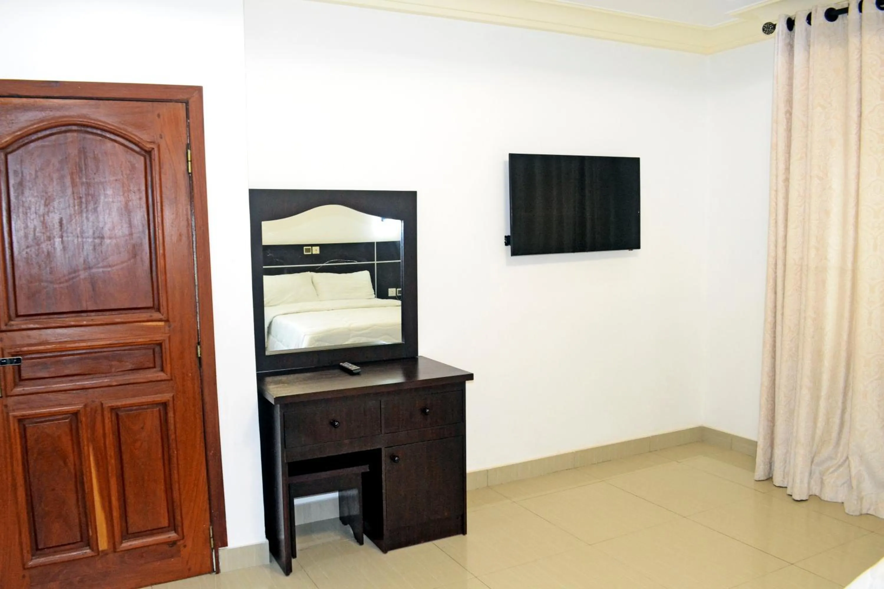 TV and multimedia in Beach Sand Hotel & Resort, Cotonou