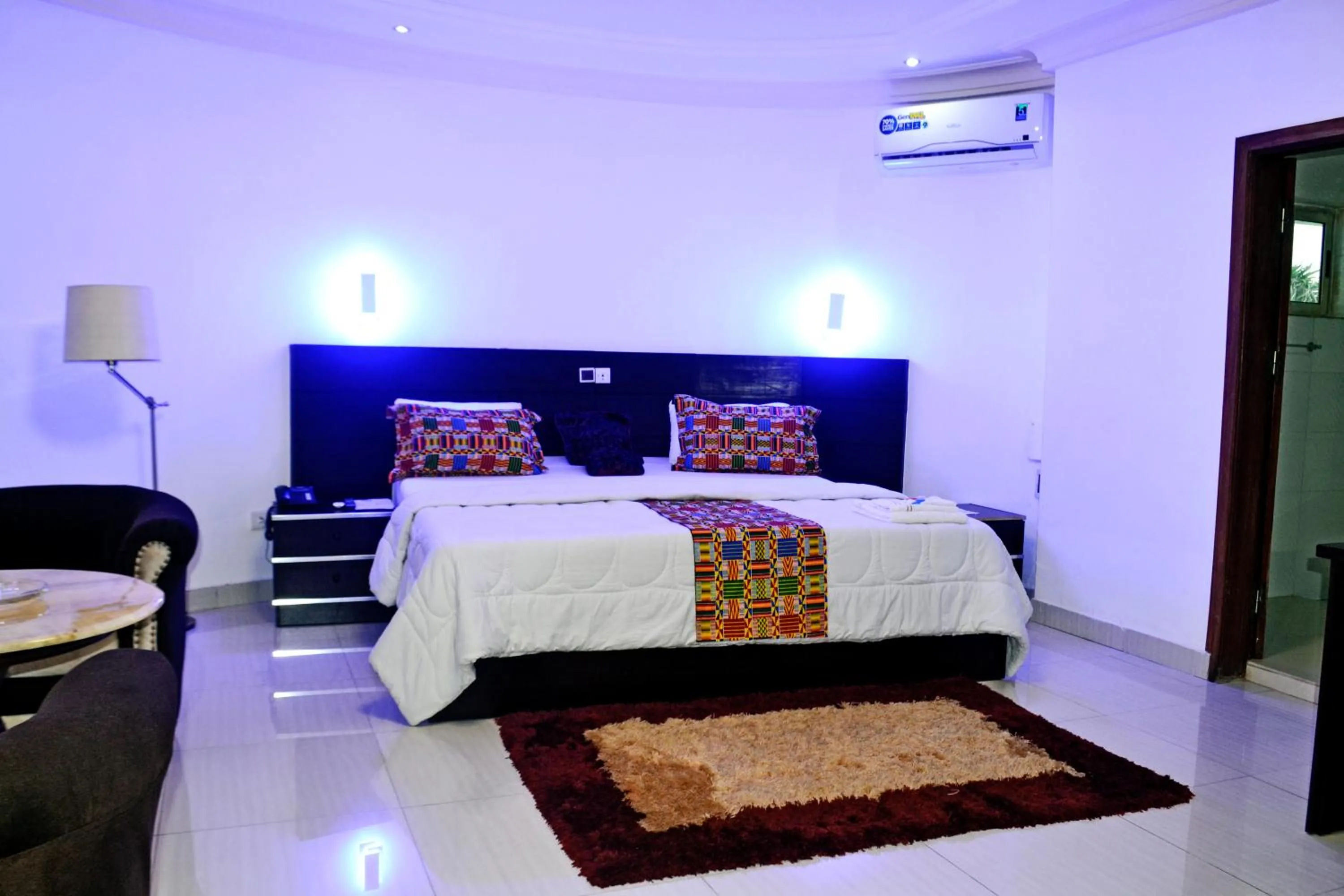 Bed in Beach Sand Hotel & Resort, Cotonou