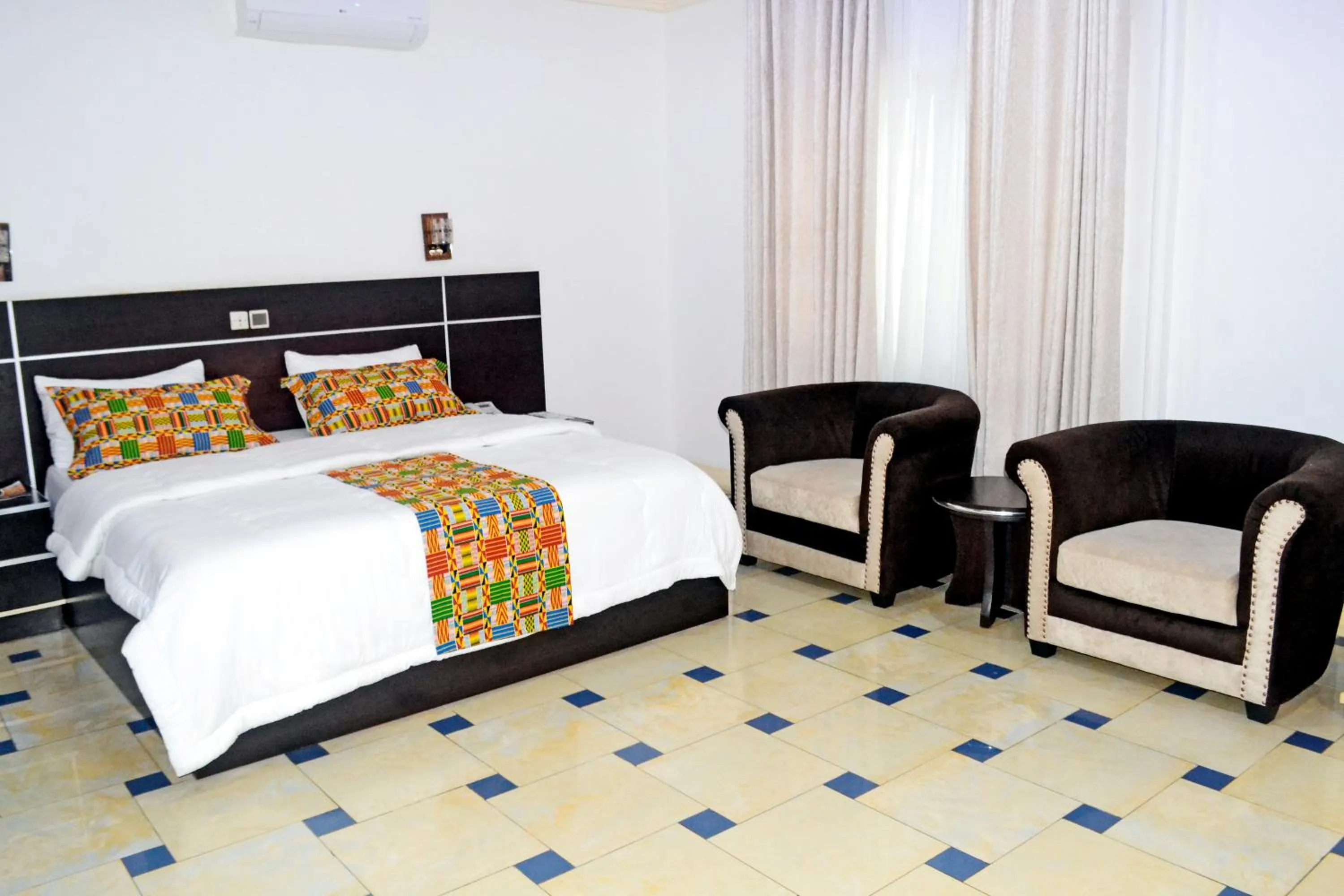 Bed in Beach Sand Hotel & Resort, Cotonou