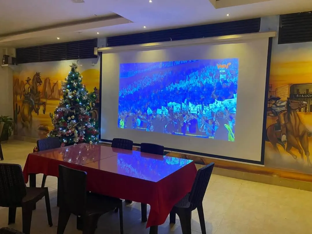 Restaurant/places to eat in Hotel deluxe oasis de la colina boutique