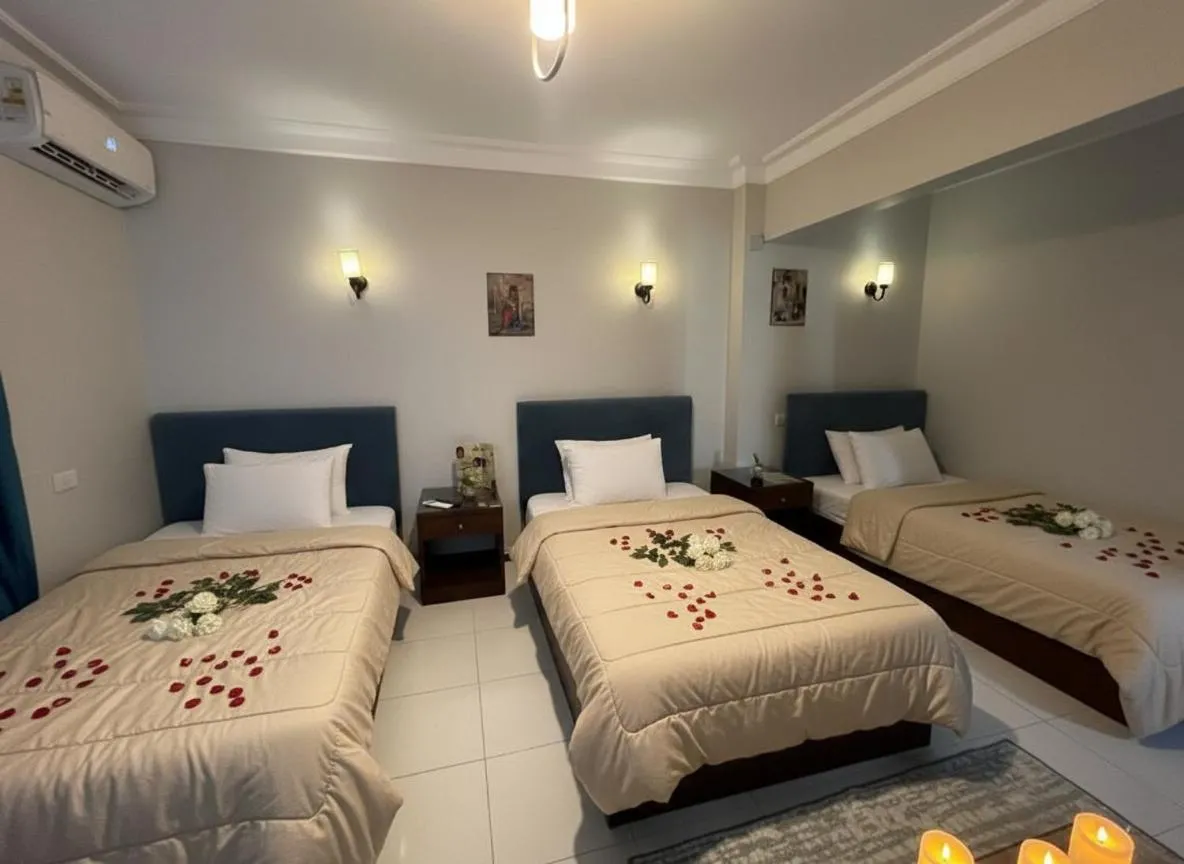 Standard Triple Room in Pyramids Way Inn