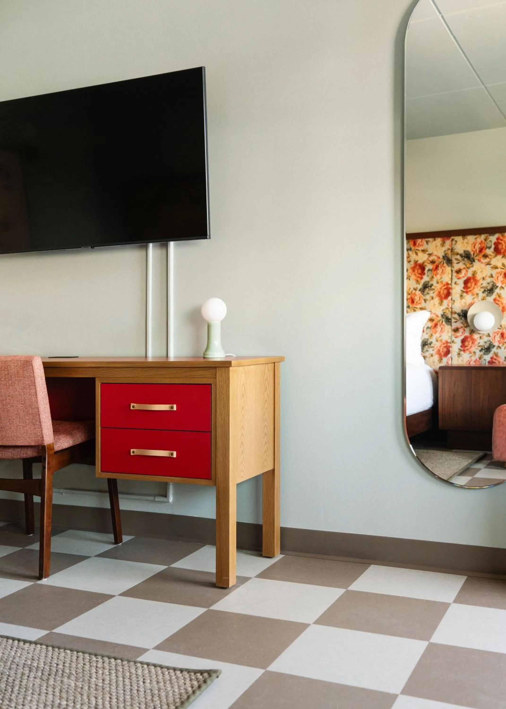 TV and multimedia, Bed in ARRIVE Albuquerque