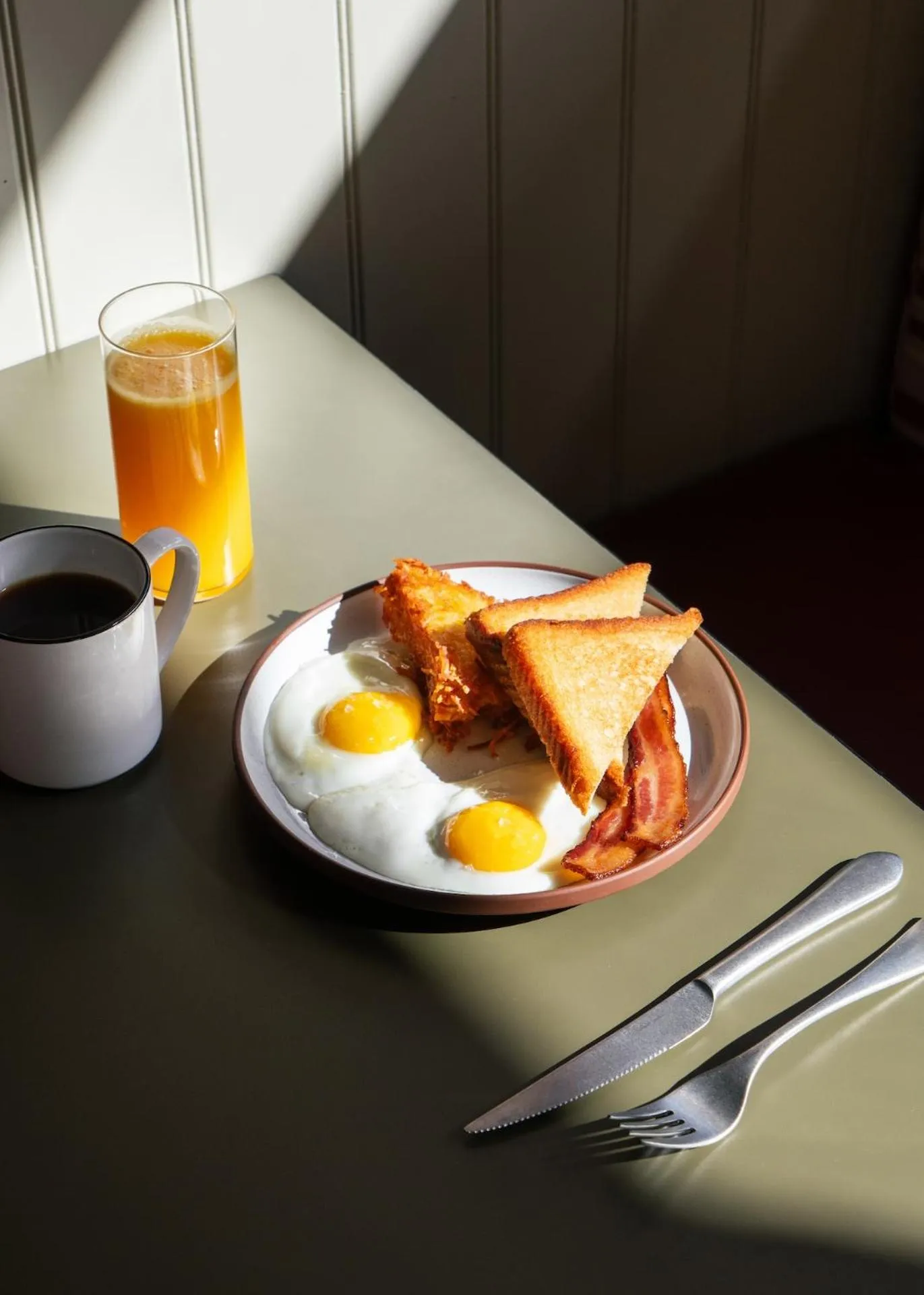 American breakfast in ARRIVE Albuquerque