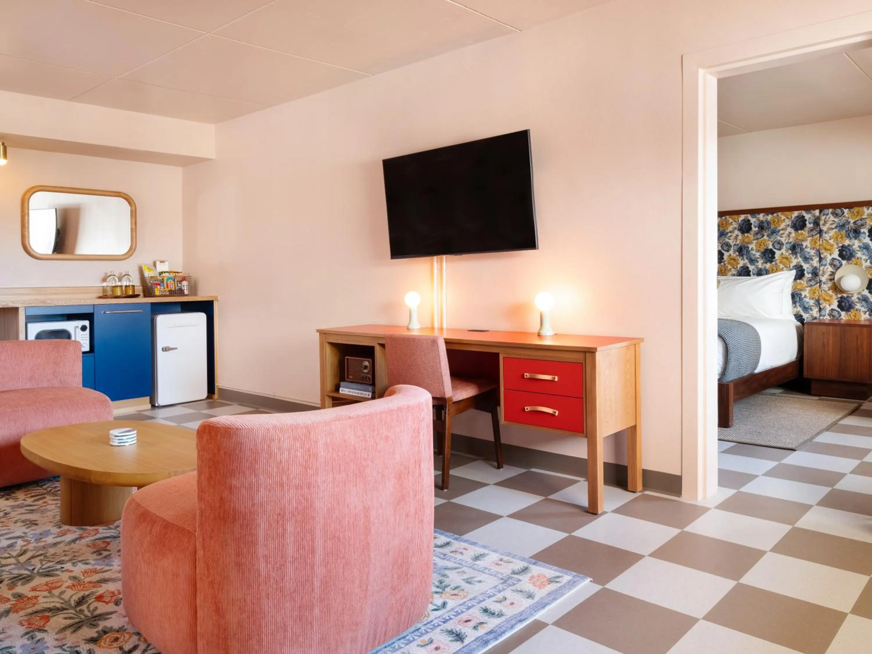 TV and multimedia in ARRIVE Albuquerque