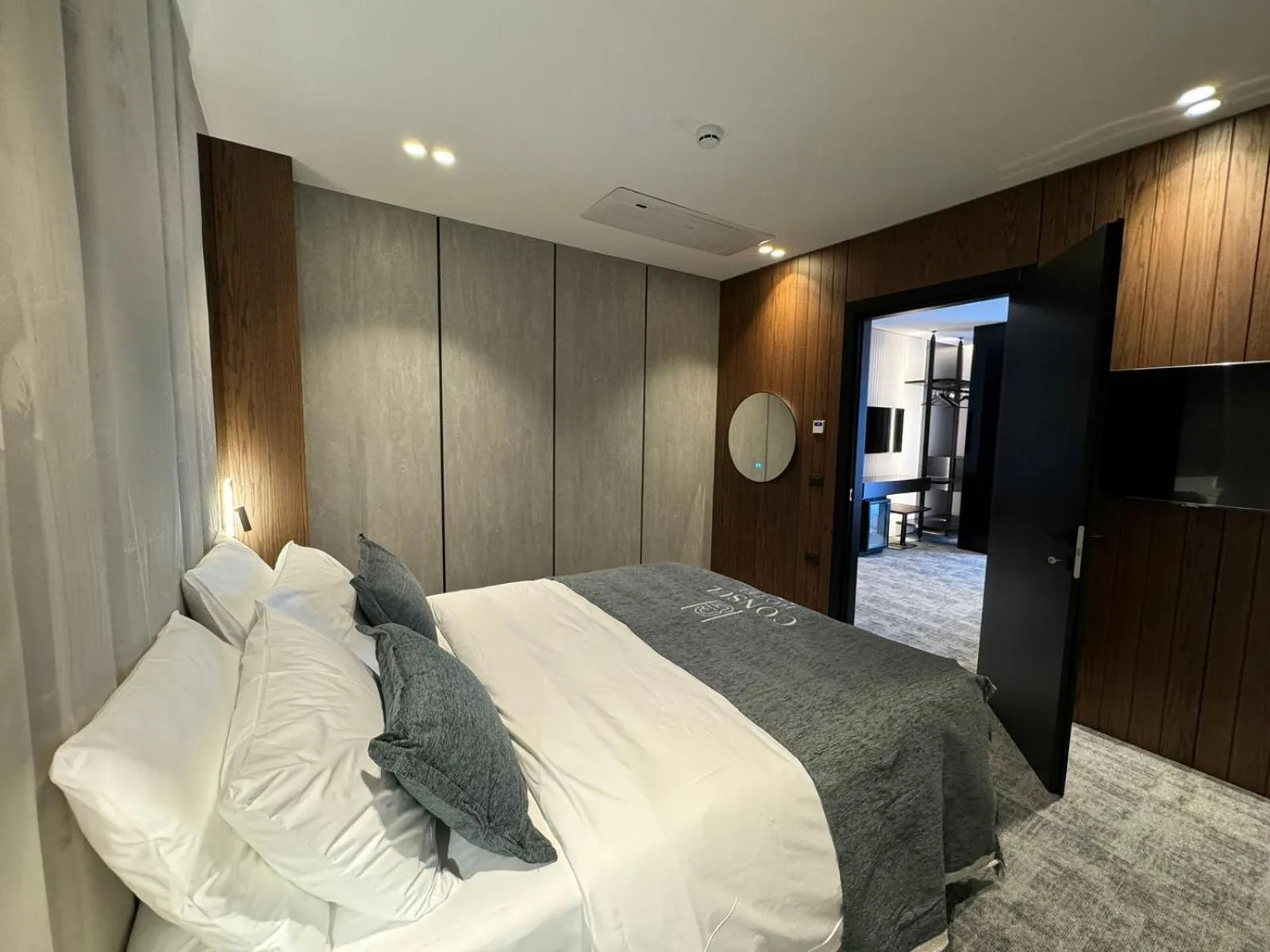 Bedroom, Bed in Hotel Consul