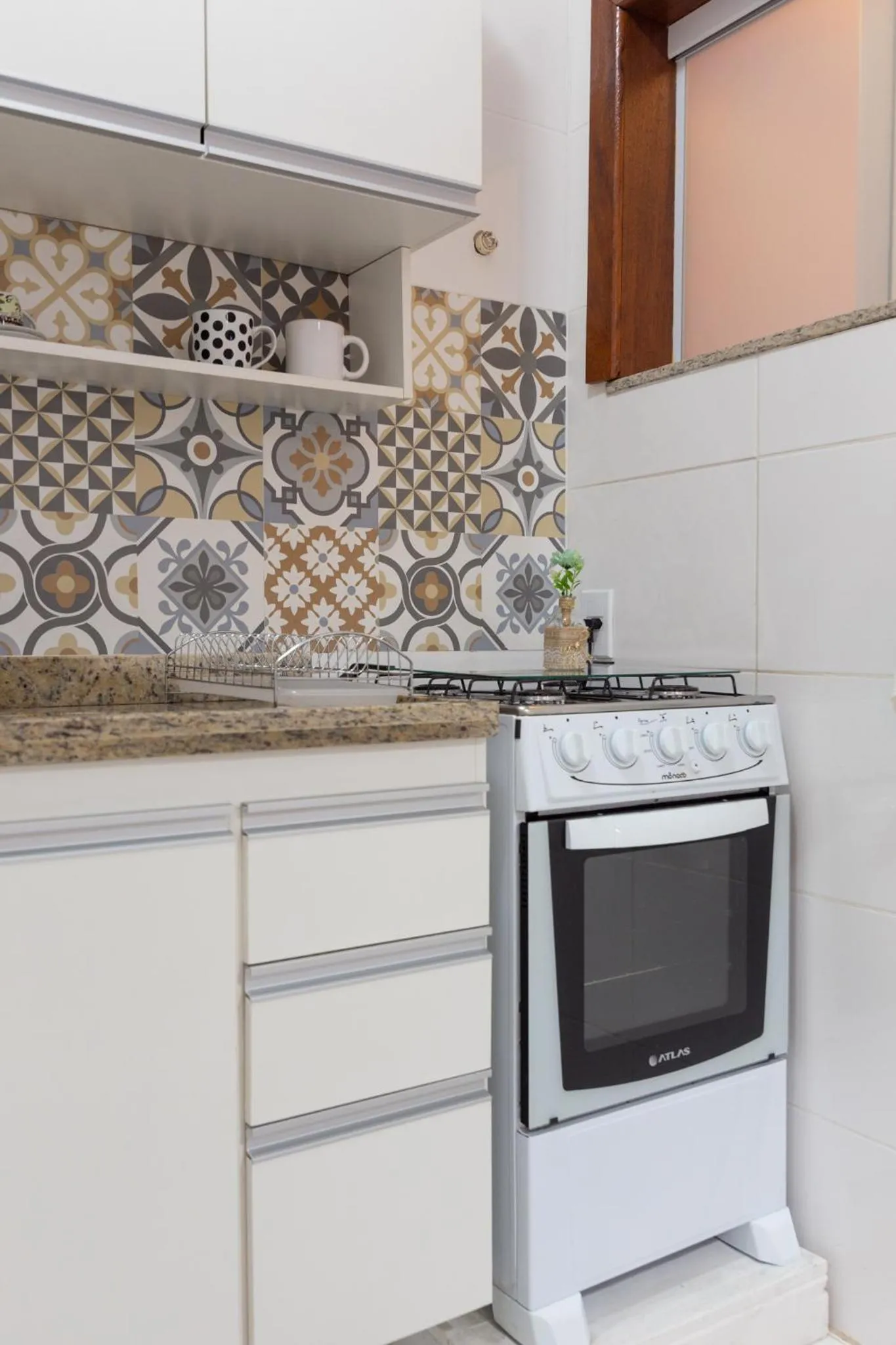 Kitchen or kitchenette in Kitnet no centro de Búzios