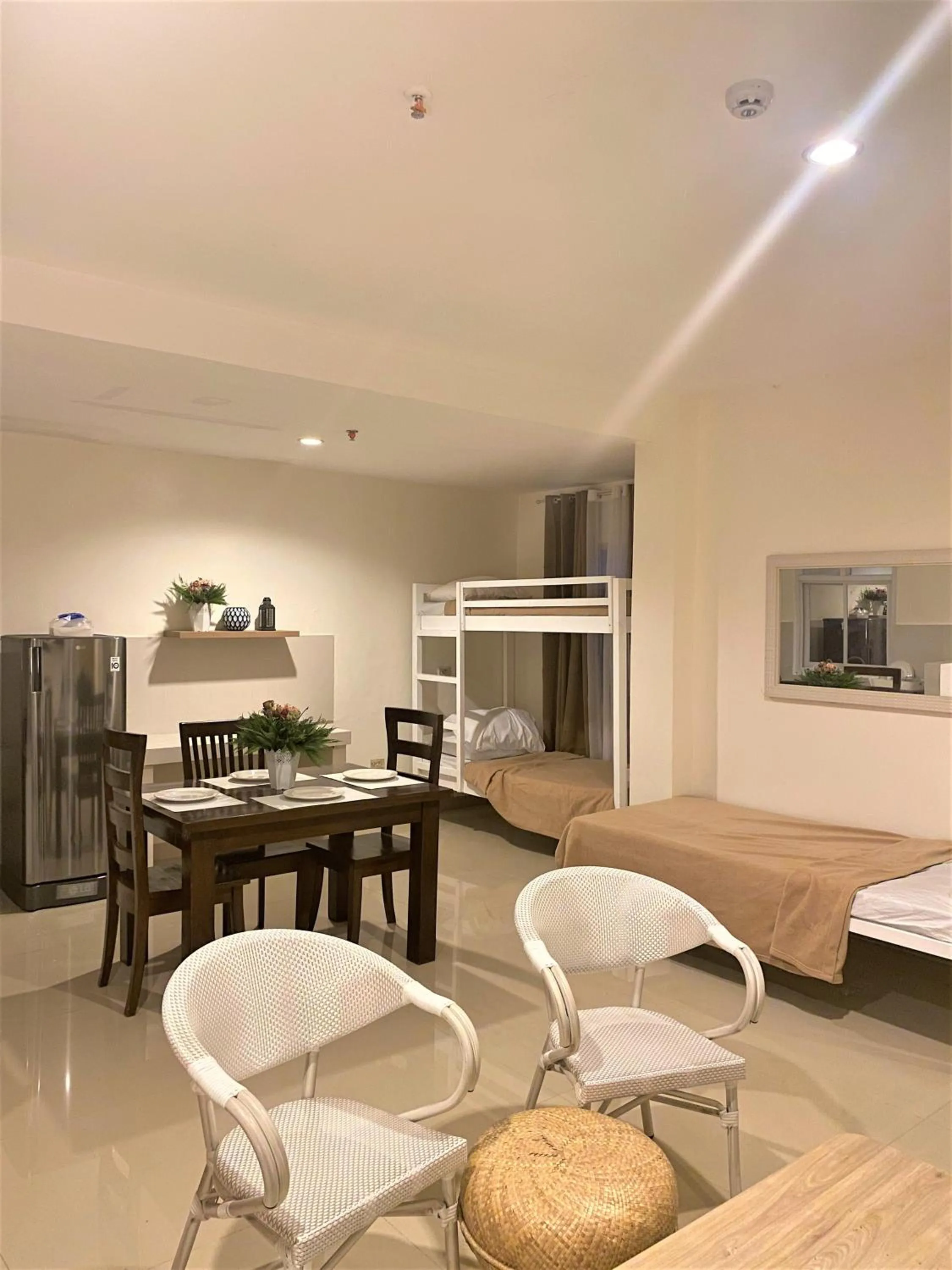 Dining area in Amar Residence