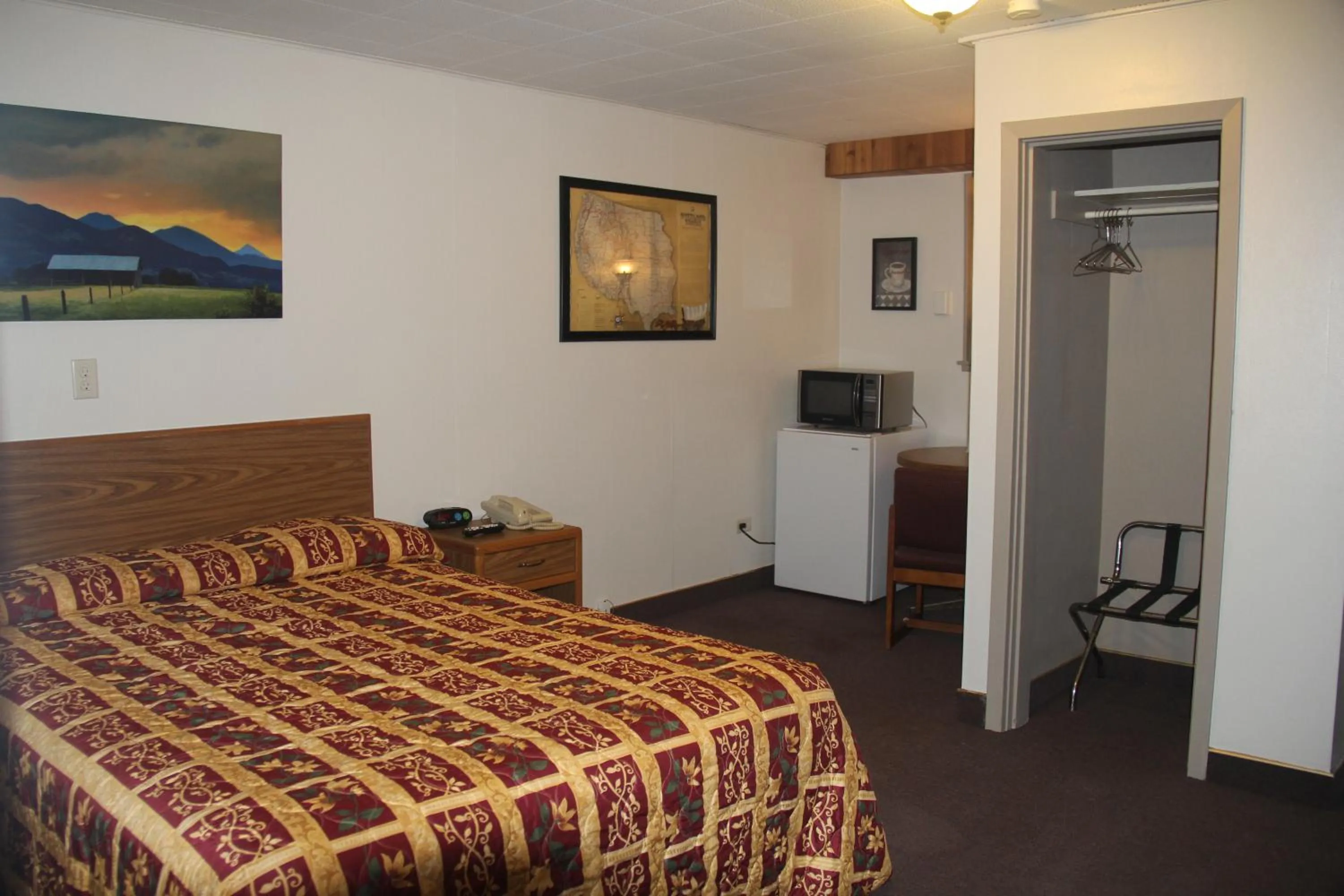 Bed in The King's Inn