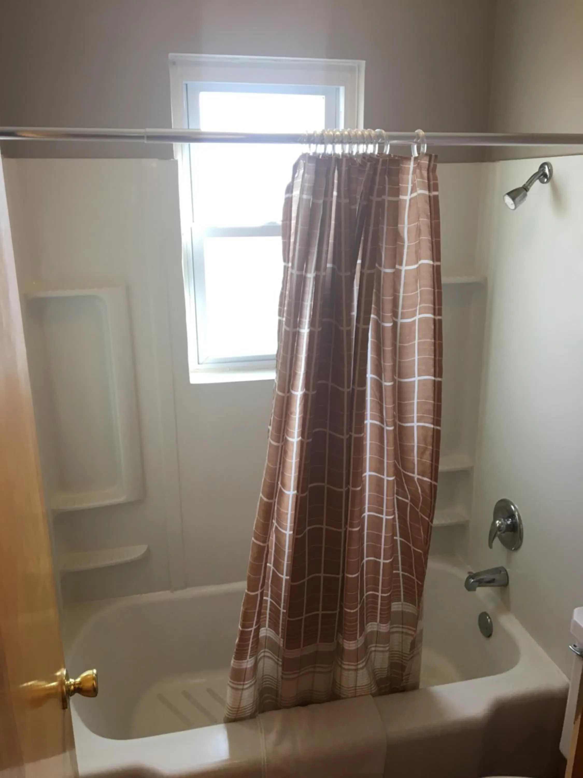 Bathroom in The King's Inn