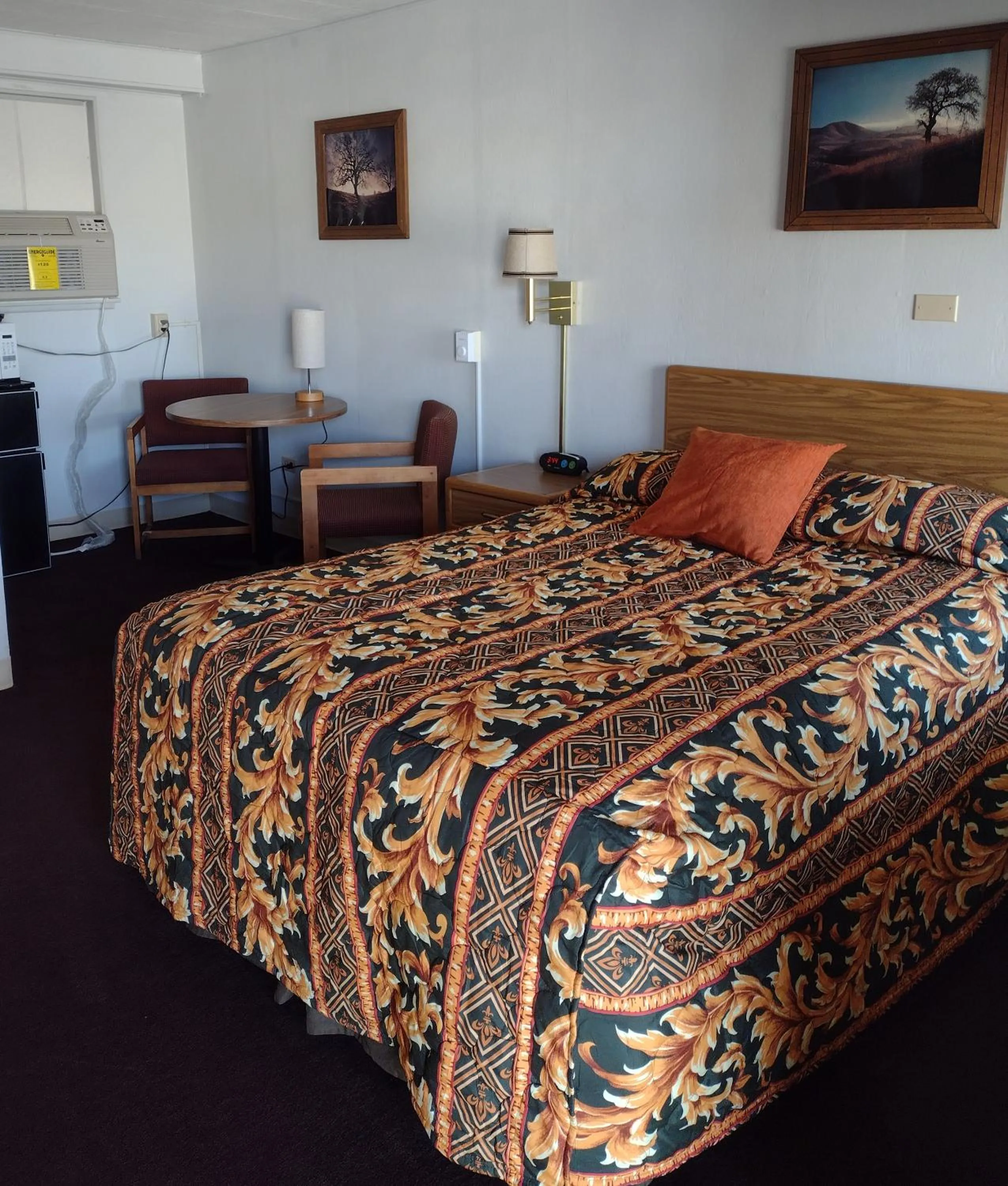 Bed in The King's Inn