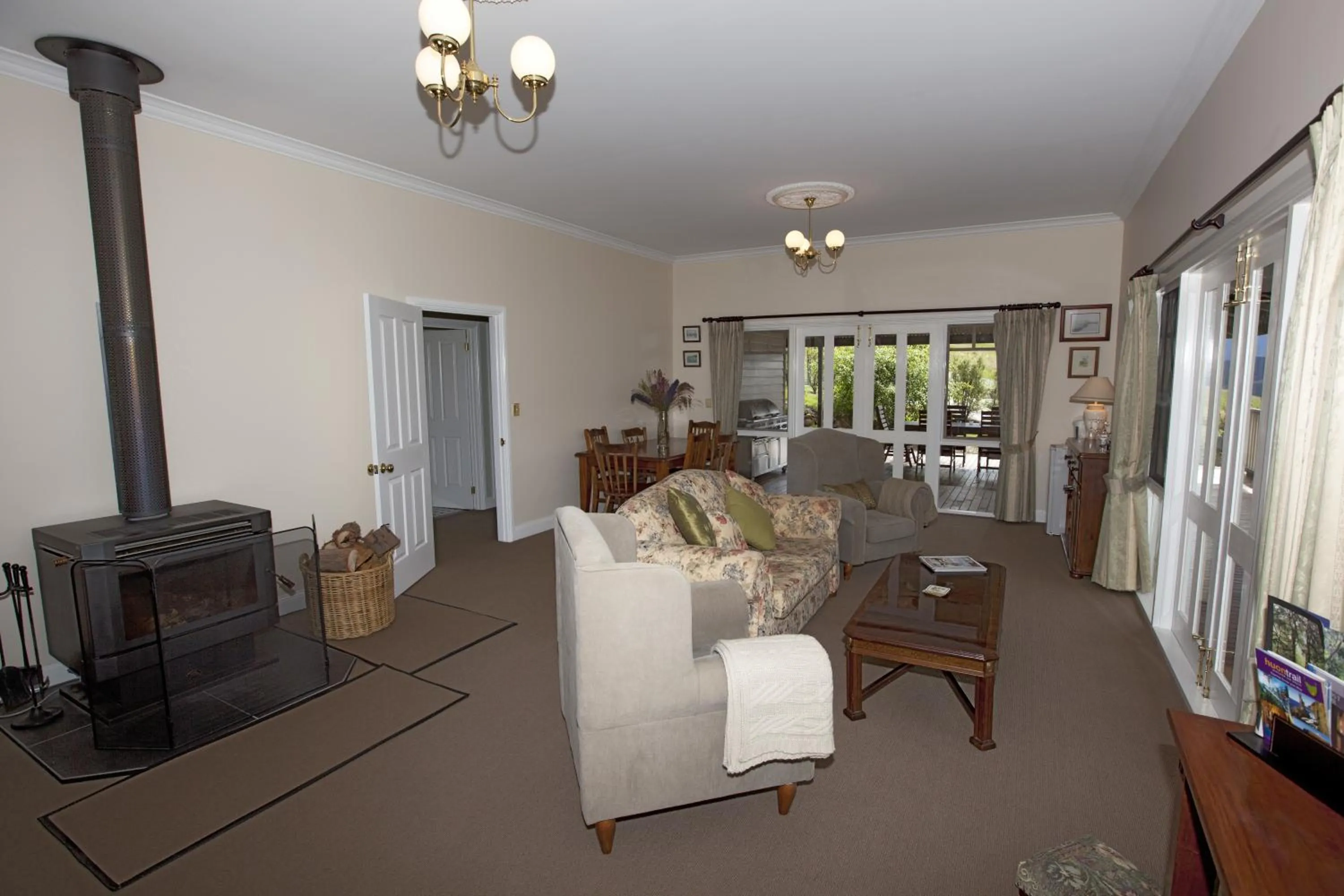 House on the Hill Bed and Breakfast