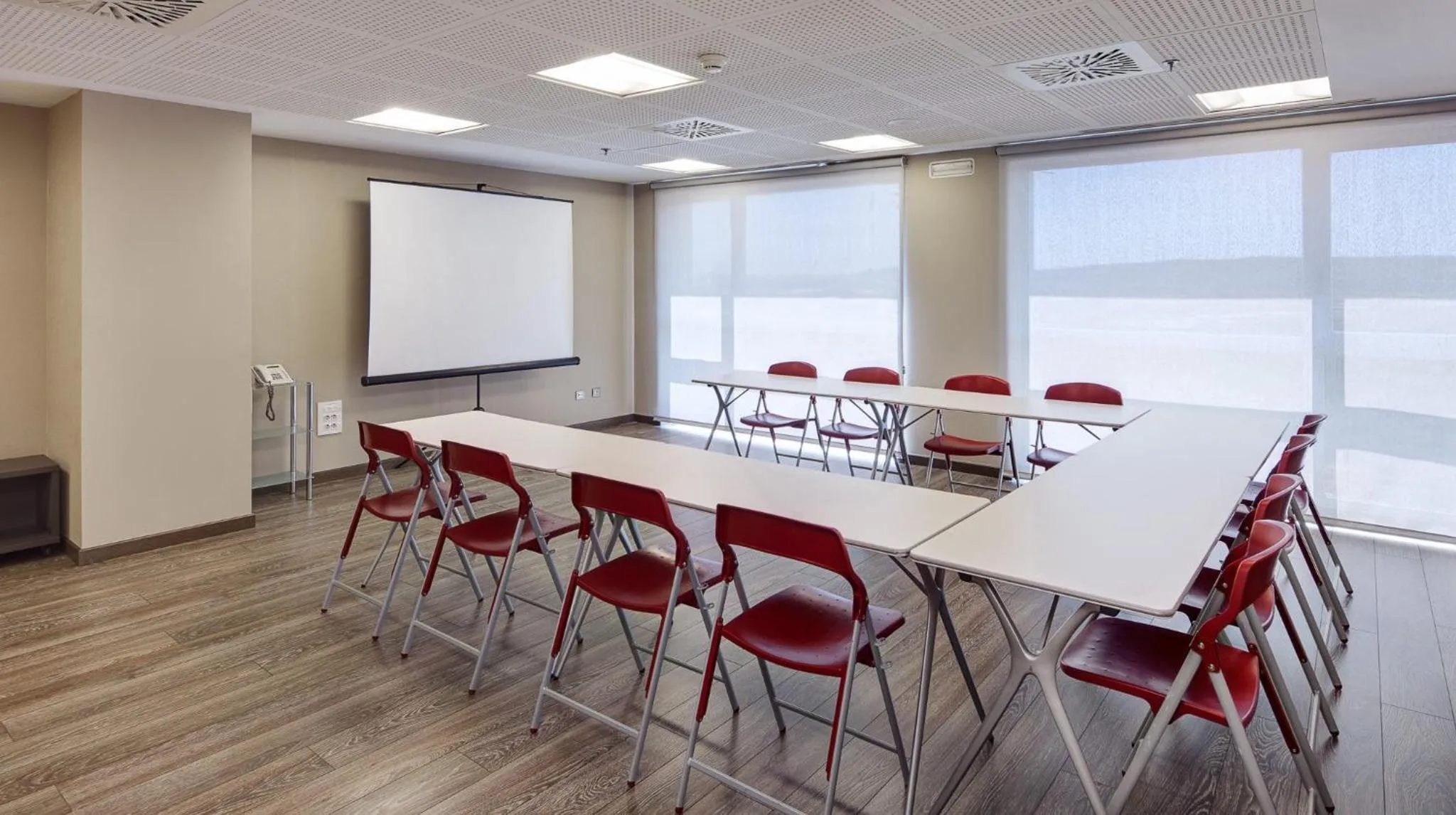 Meeting/conference room in Sercotel Plaza Feria