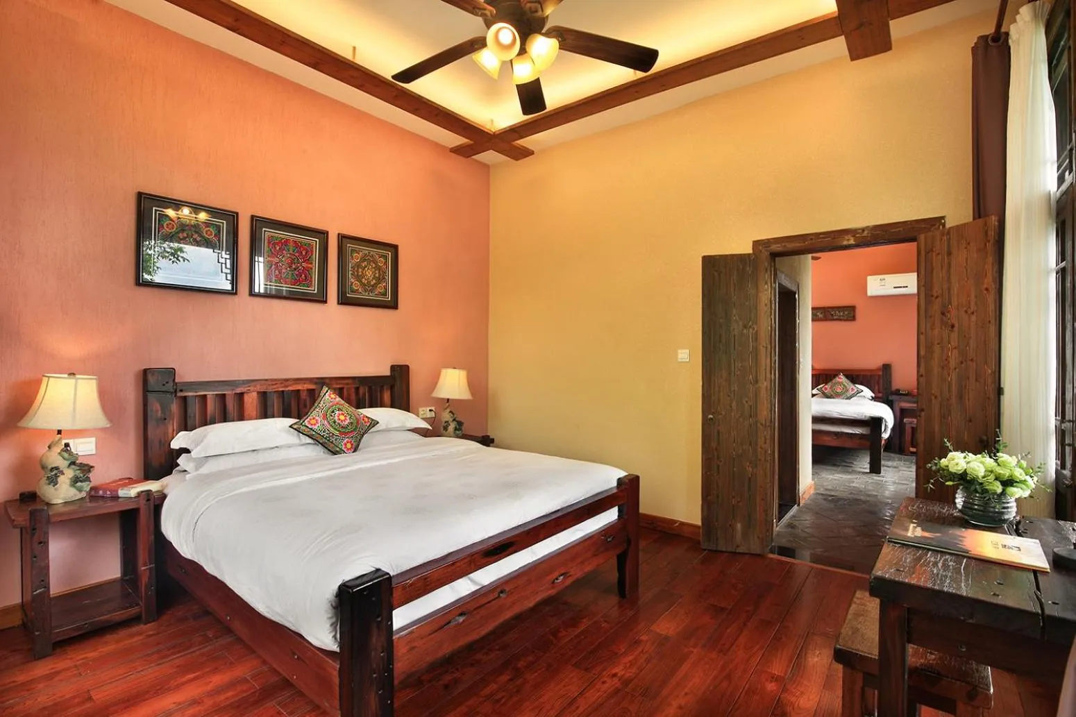 Bed in Yangshuo Mountain Nest Boutique Hotel