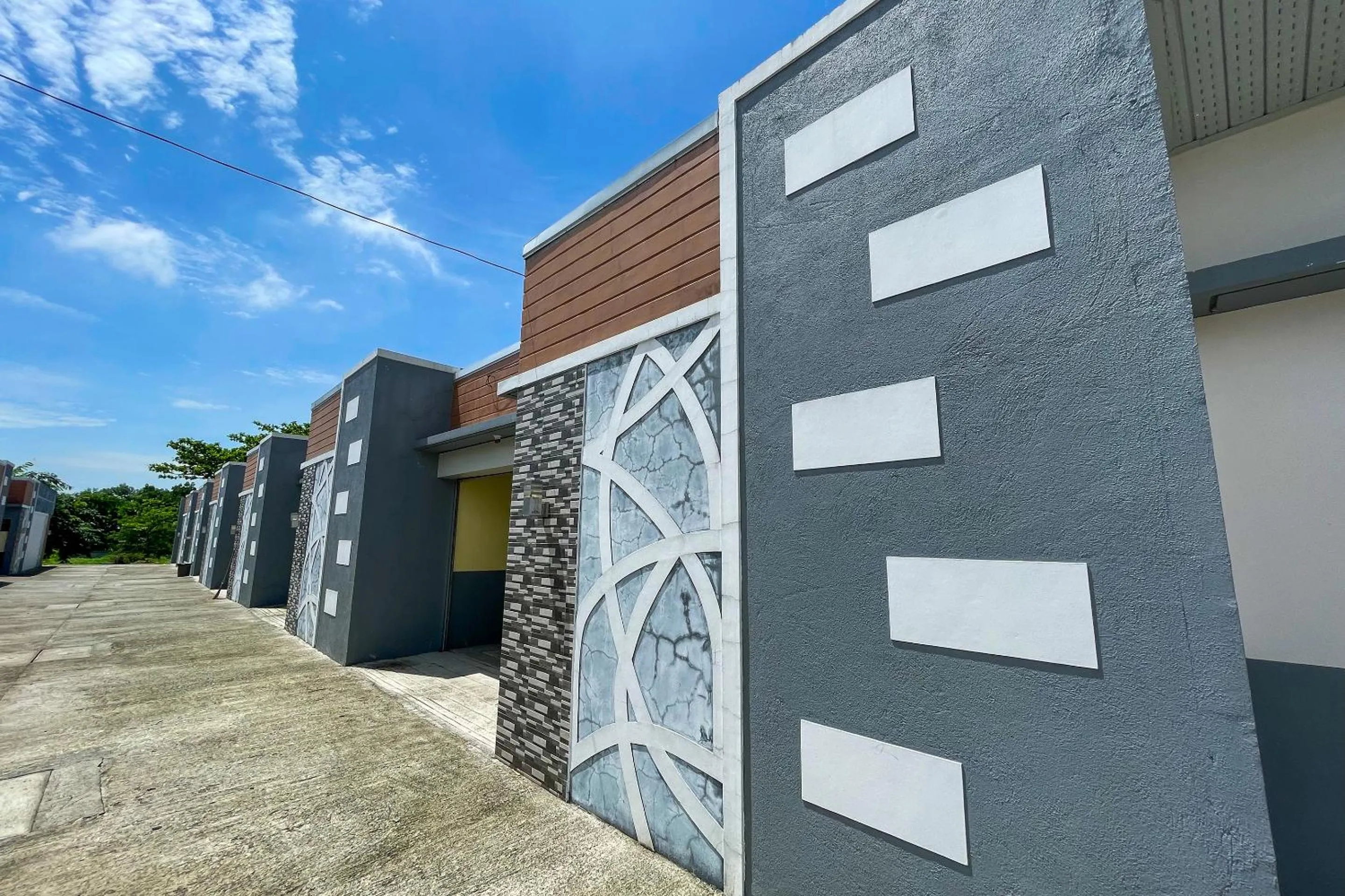 Property building in Casanova Inn