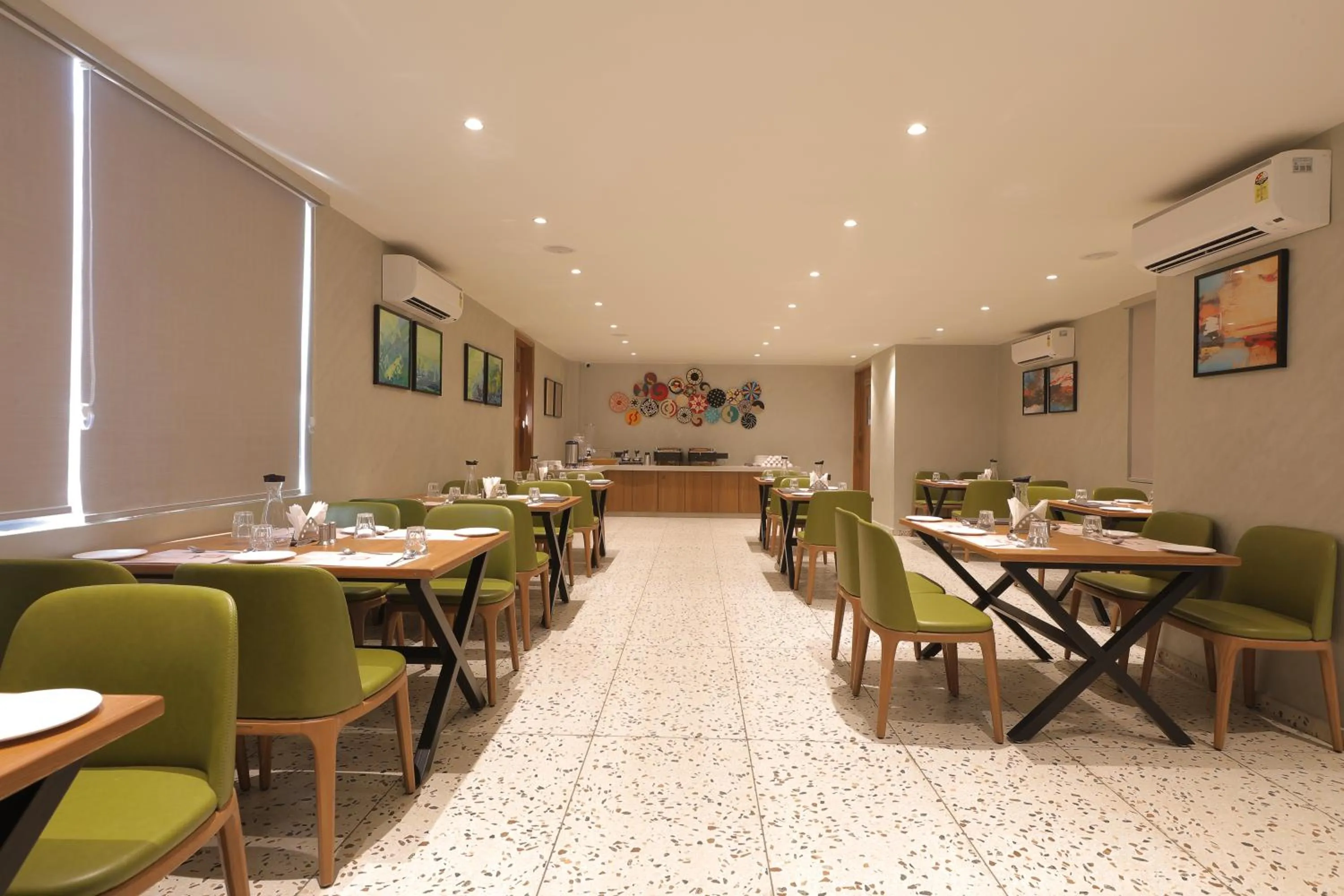 Restaurant/places to eat in Plenteous Inn