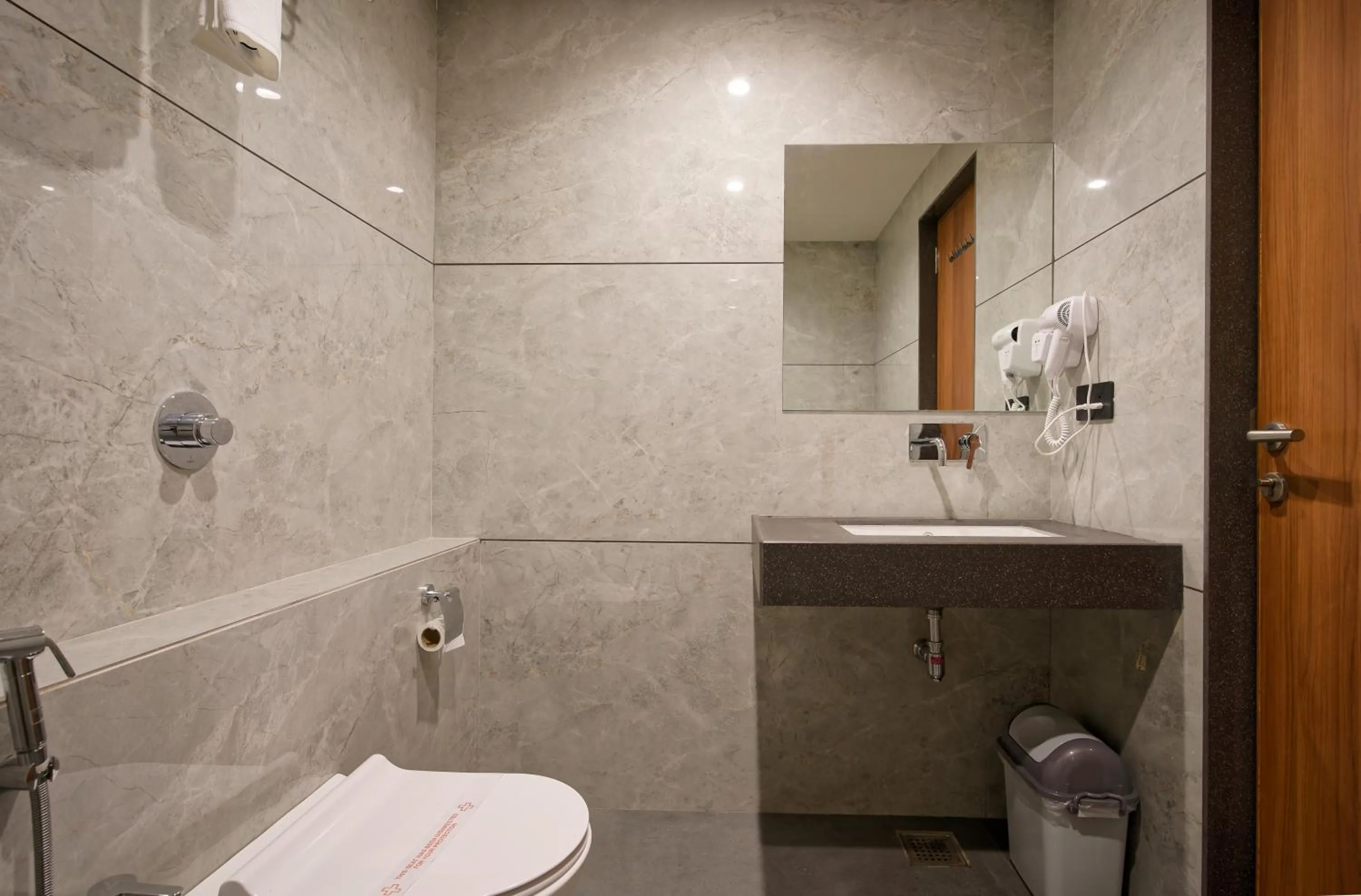 Shower in Plenteous Inn