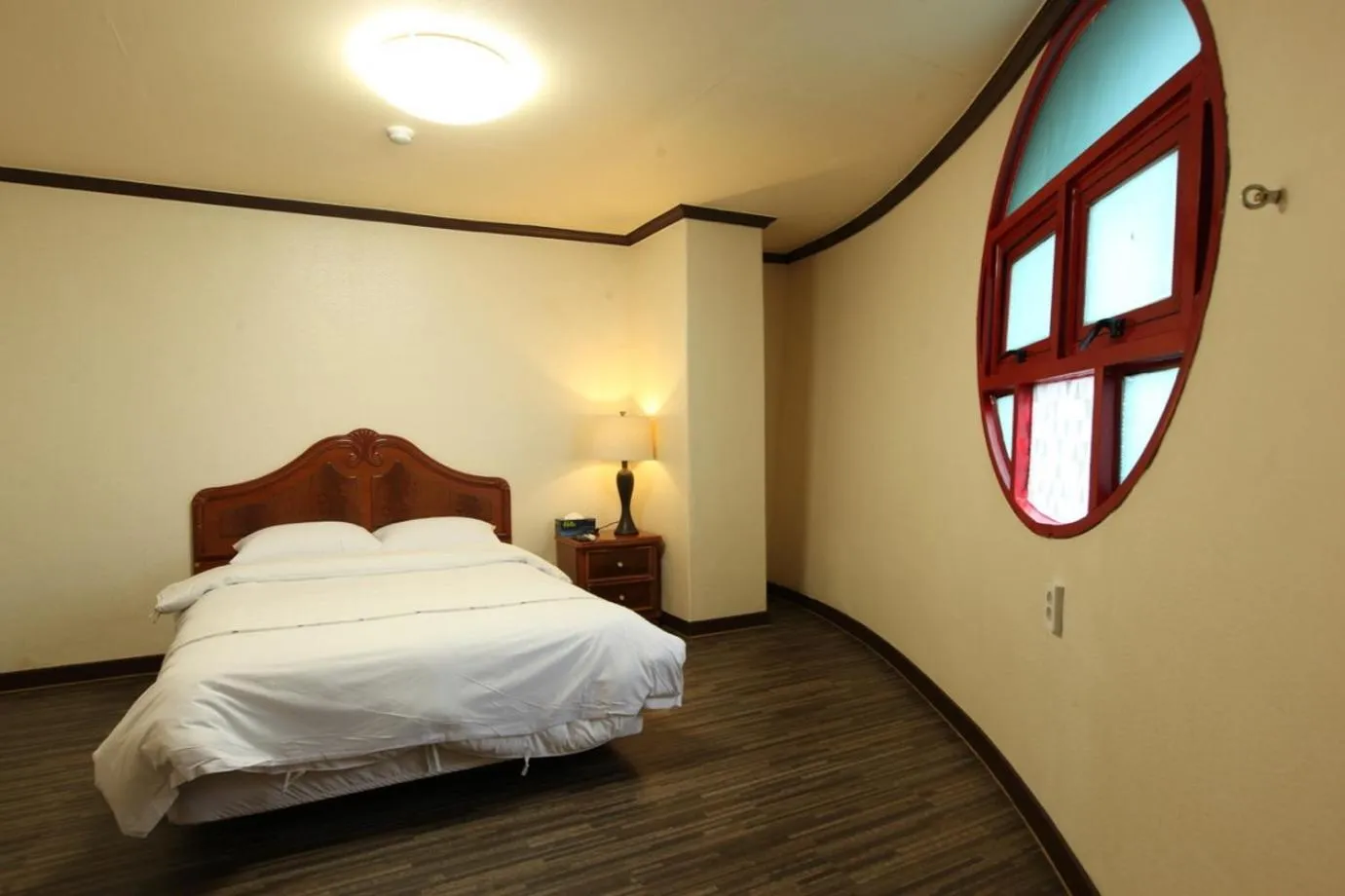 Decorative detail in Benikea Hotel Mountain & Ocean Daepohang