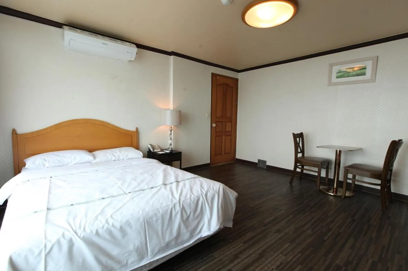 Decorative detail in Benikea Hotel Mountain & Ocean Daepohang