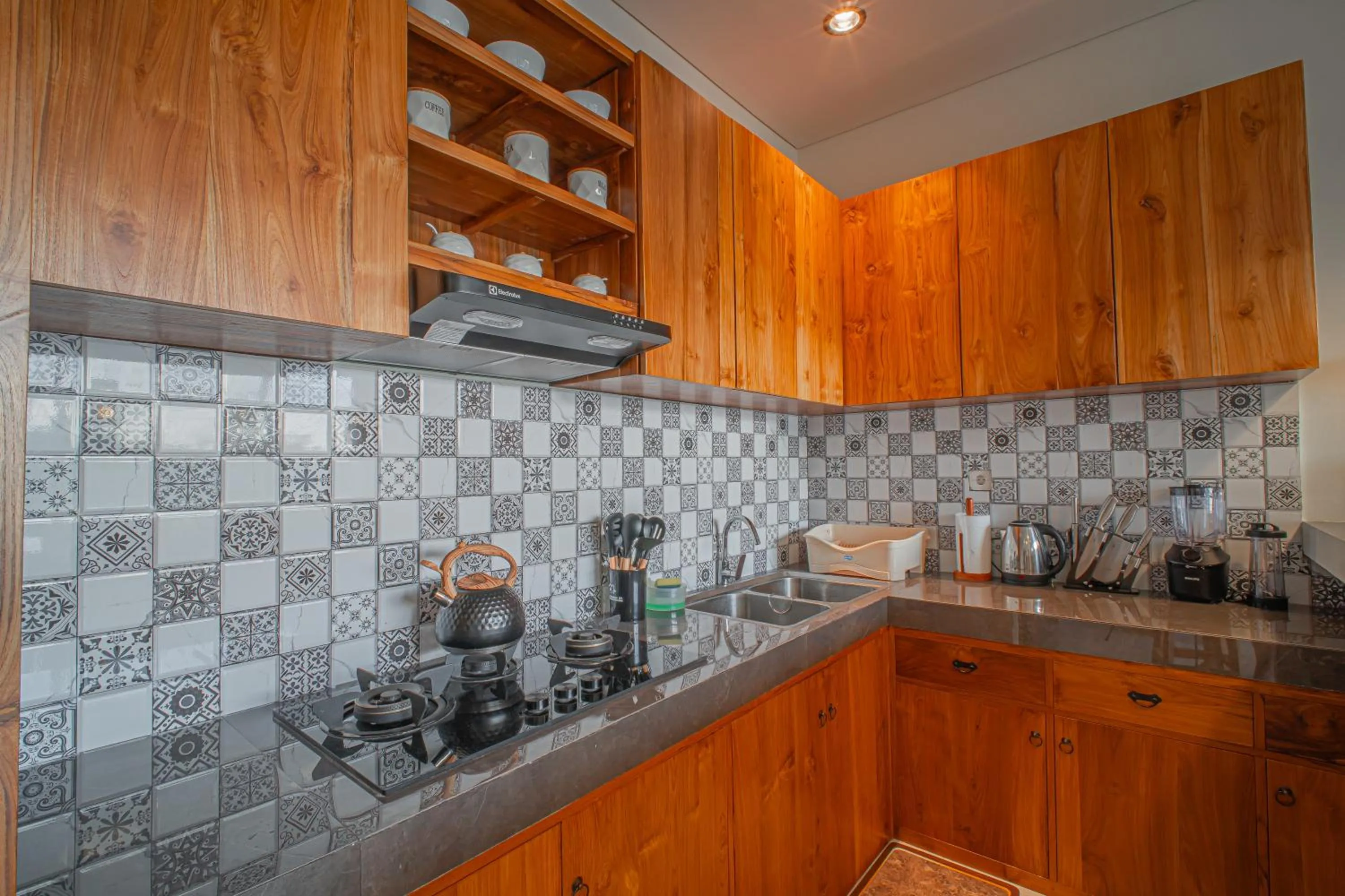 Kitchen or kitchenette in Mahadewi Sunset Villa