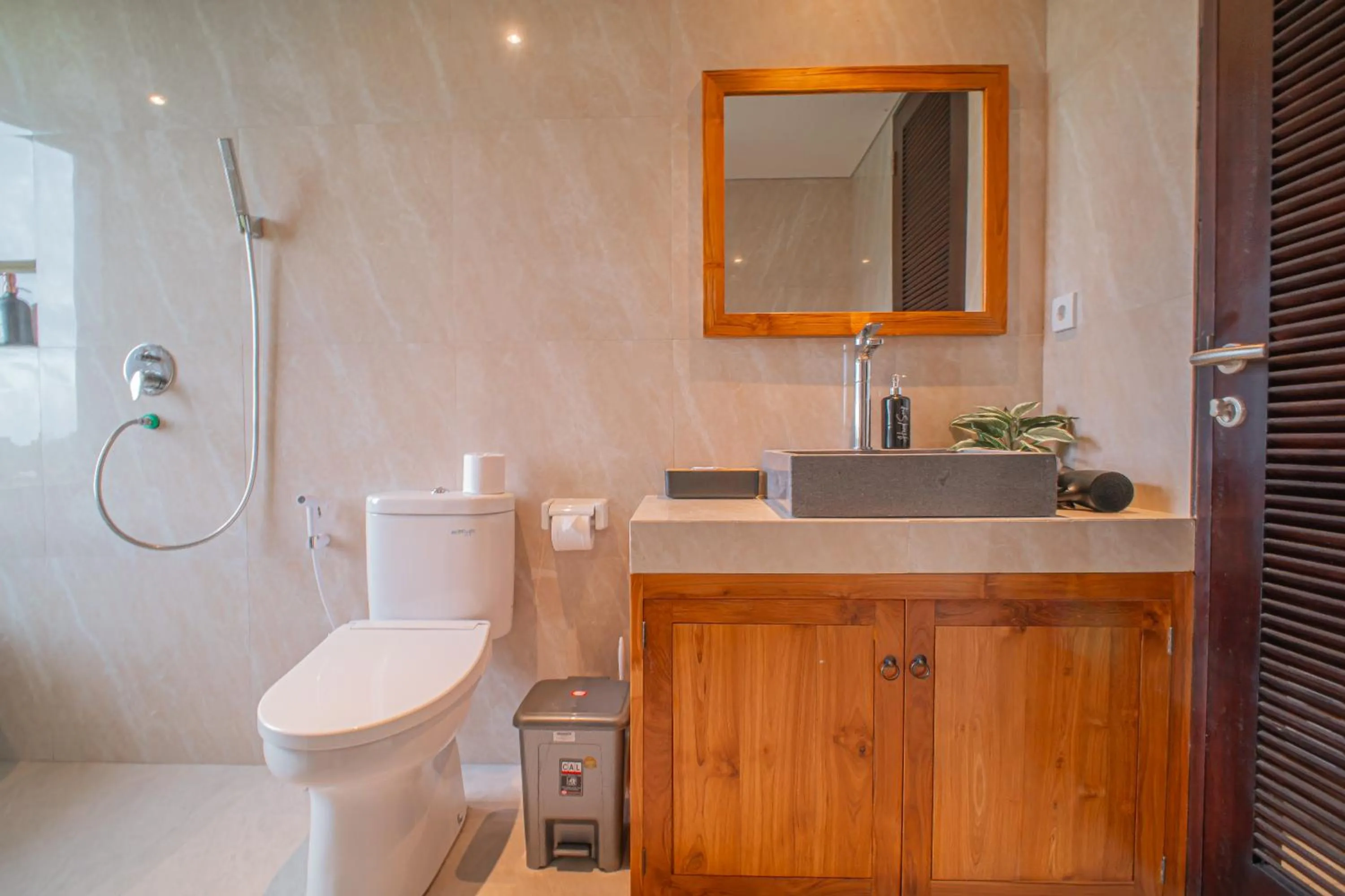 Shower in Mahadewi Sunset Villa