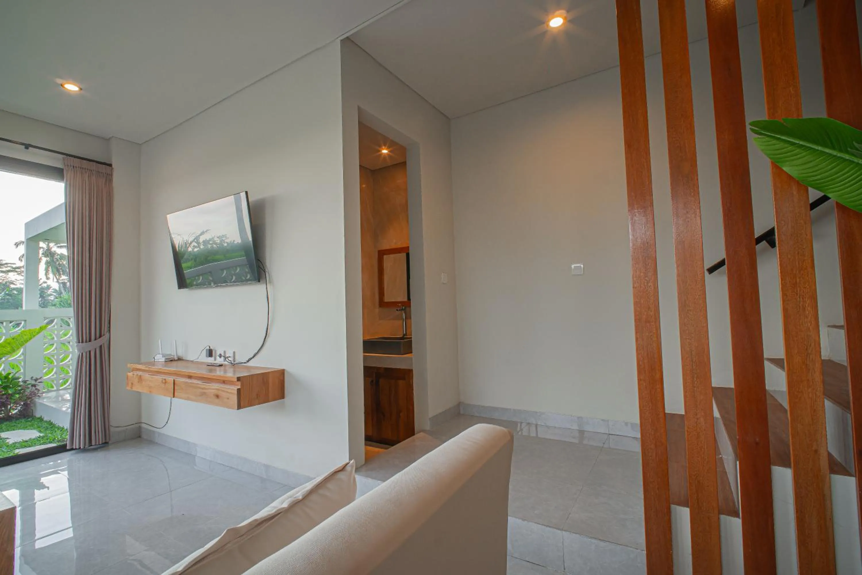 TV and multimedia in Mahadewi Sunset Villa