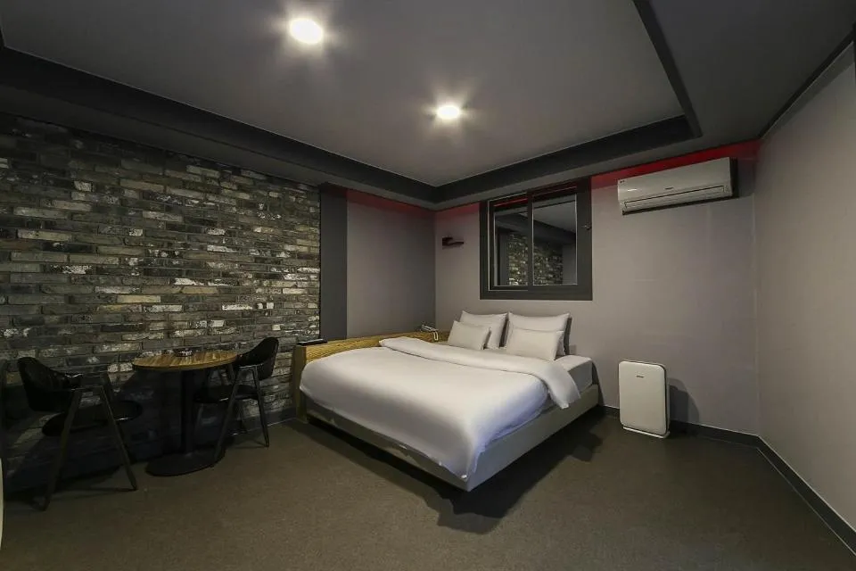 Deluxe Double Room - single occupancy in Amor Hotel Gimhae